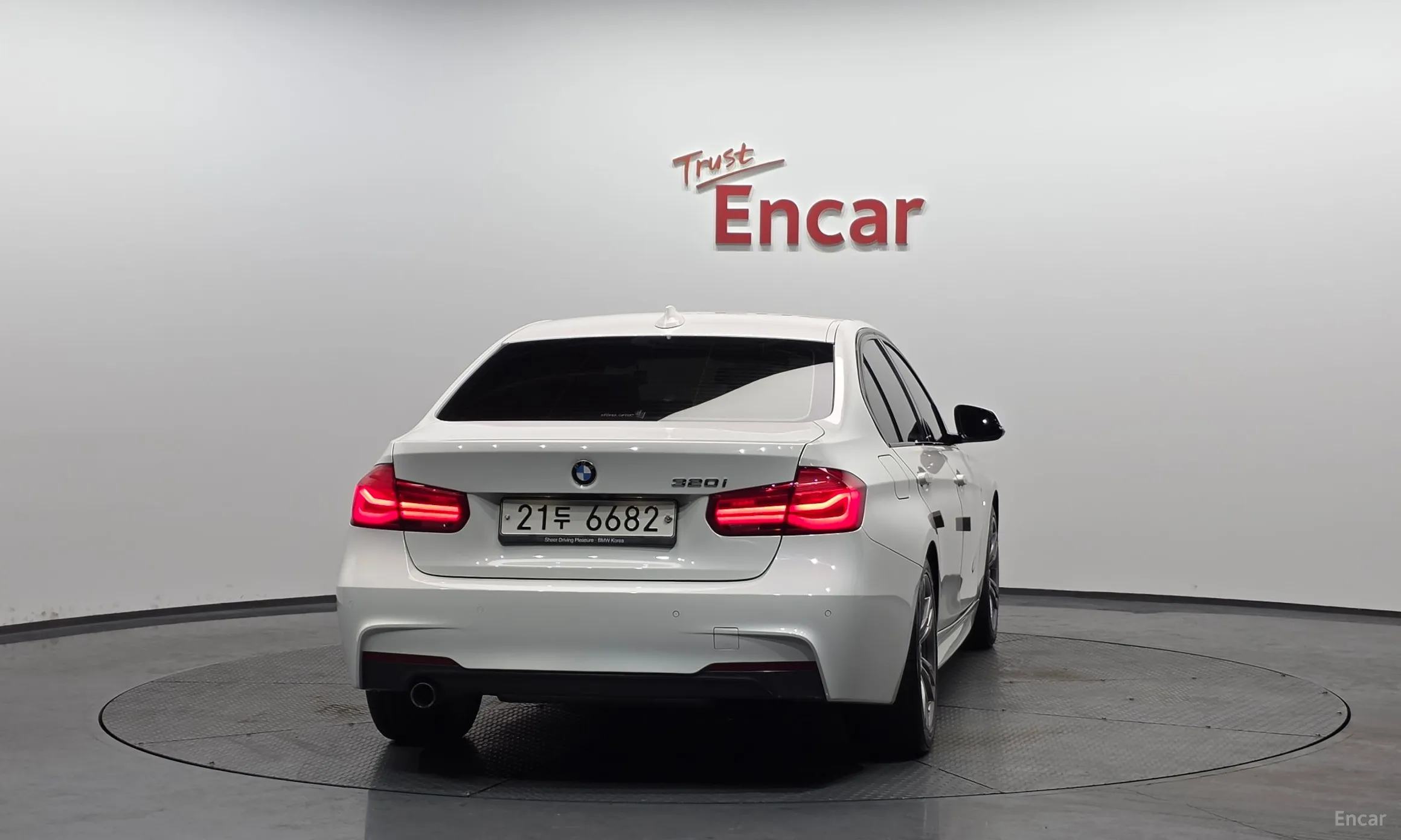 BMW 3 Series (F30) превью 4