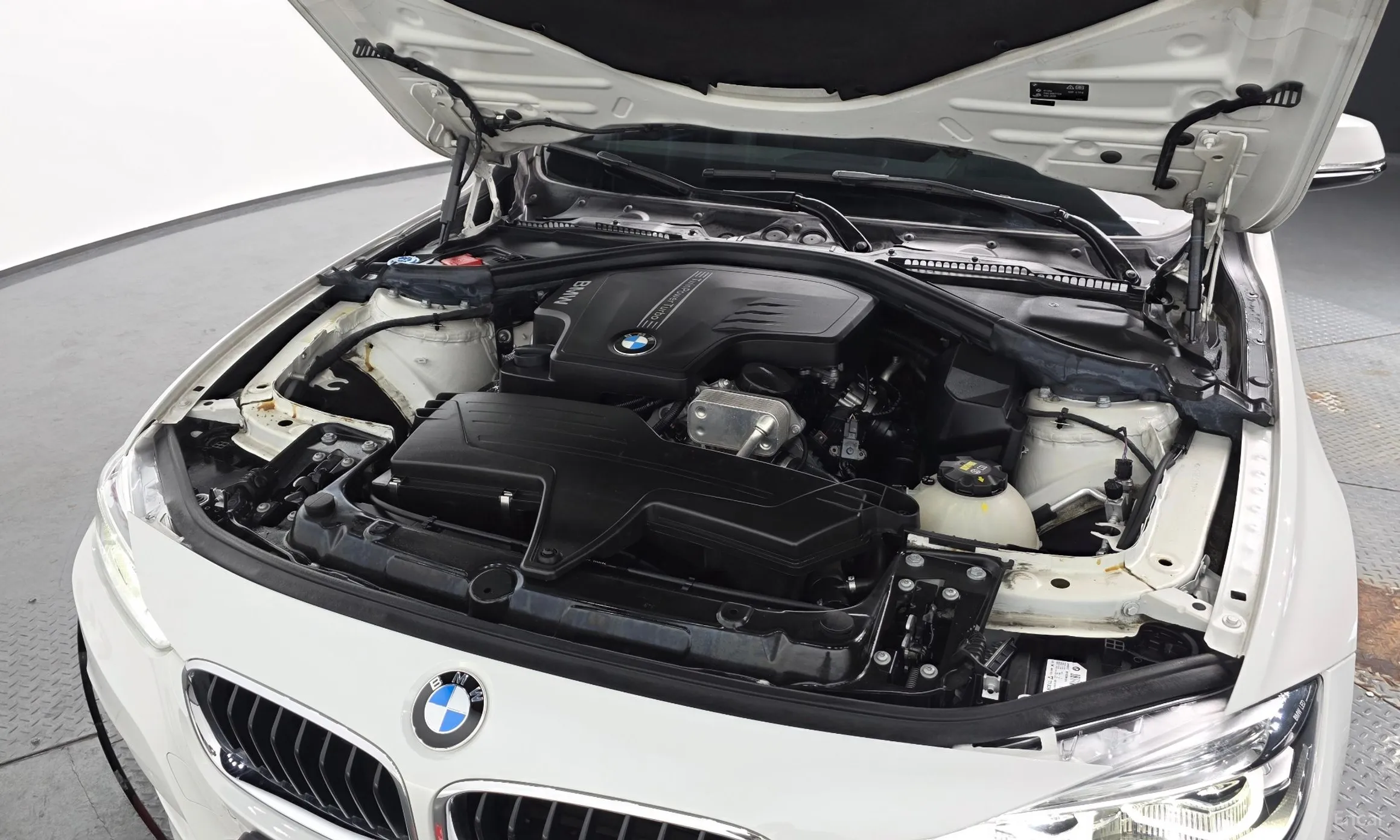 BMW 3 Series (F30) превью 6