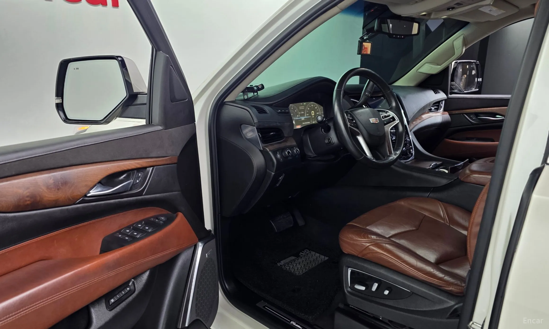 Cadillac Escalade превью 10