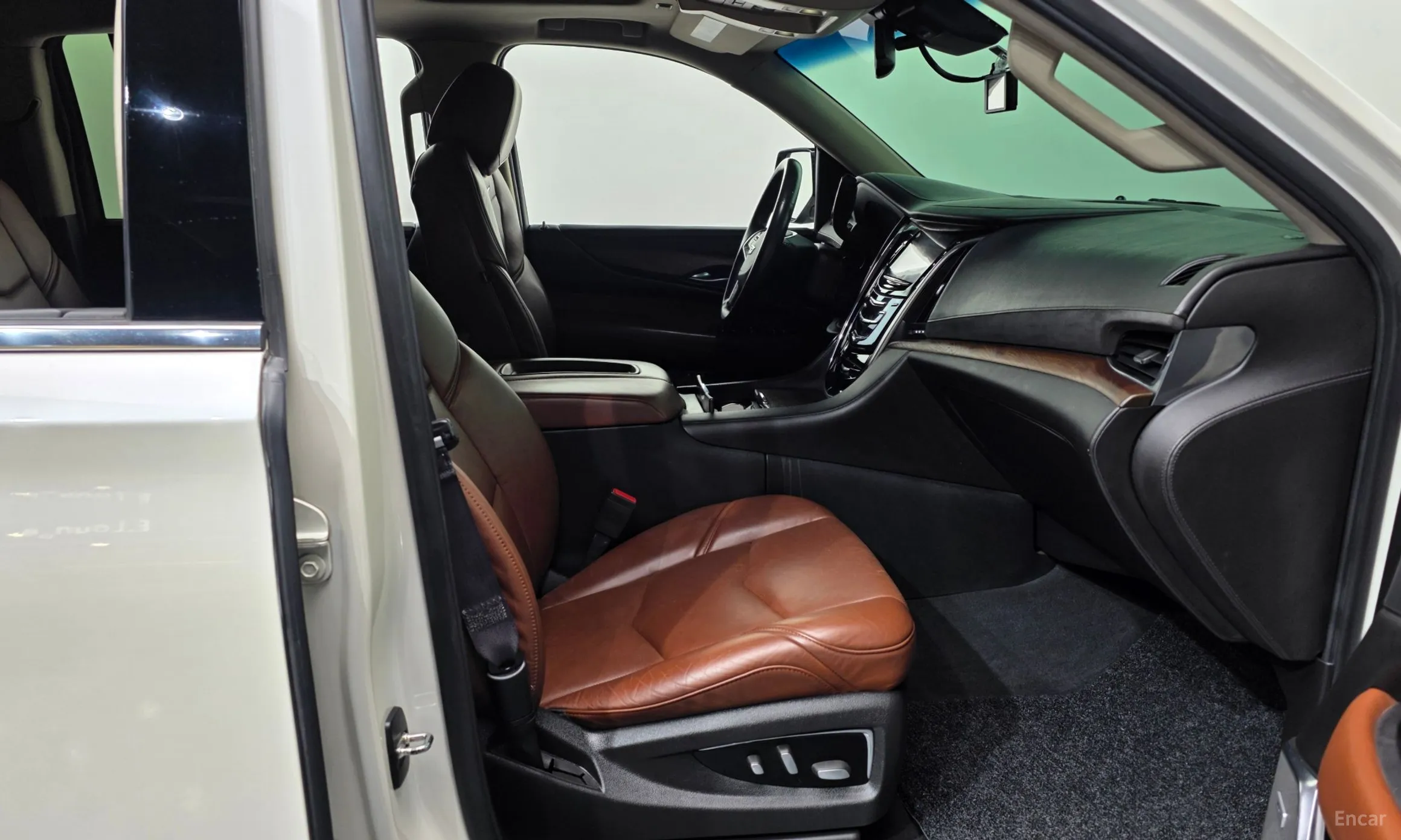 Cadillac Escalade превью 11
