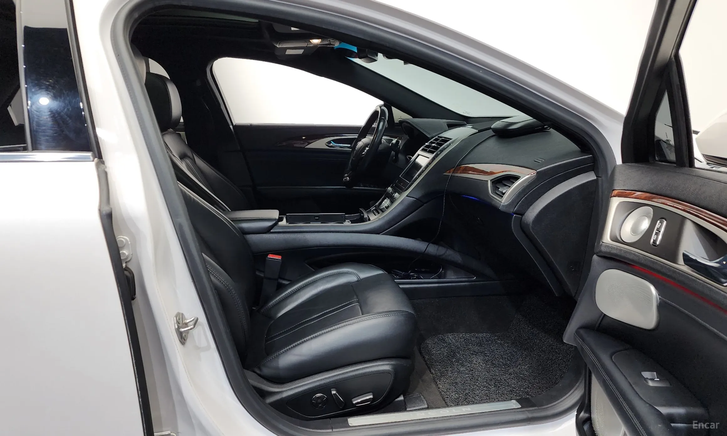 Lincoln New MKZ превью 11