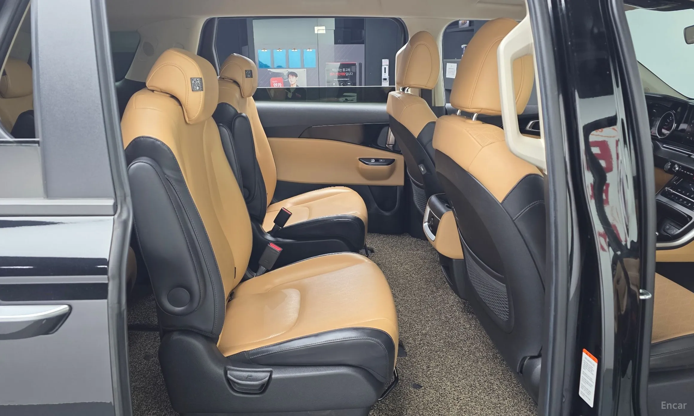 Kia Carnival Gen 4 превью 12