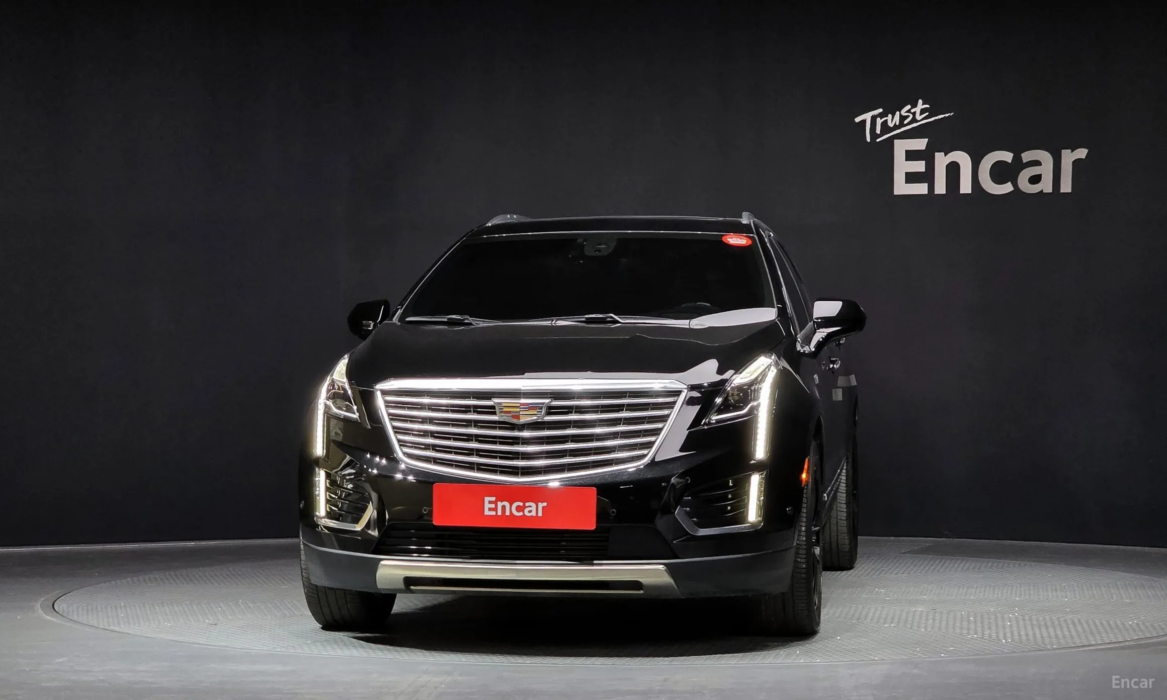 Cadillac XT5 превью 3