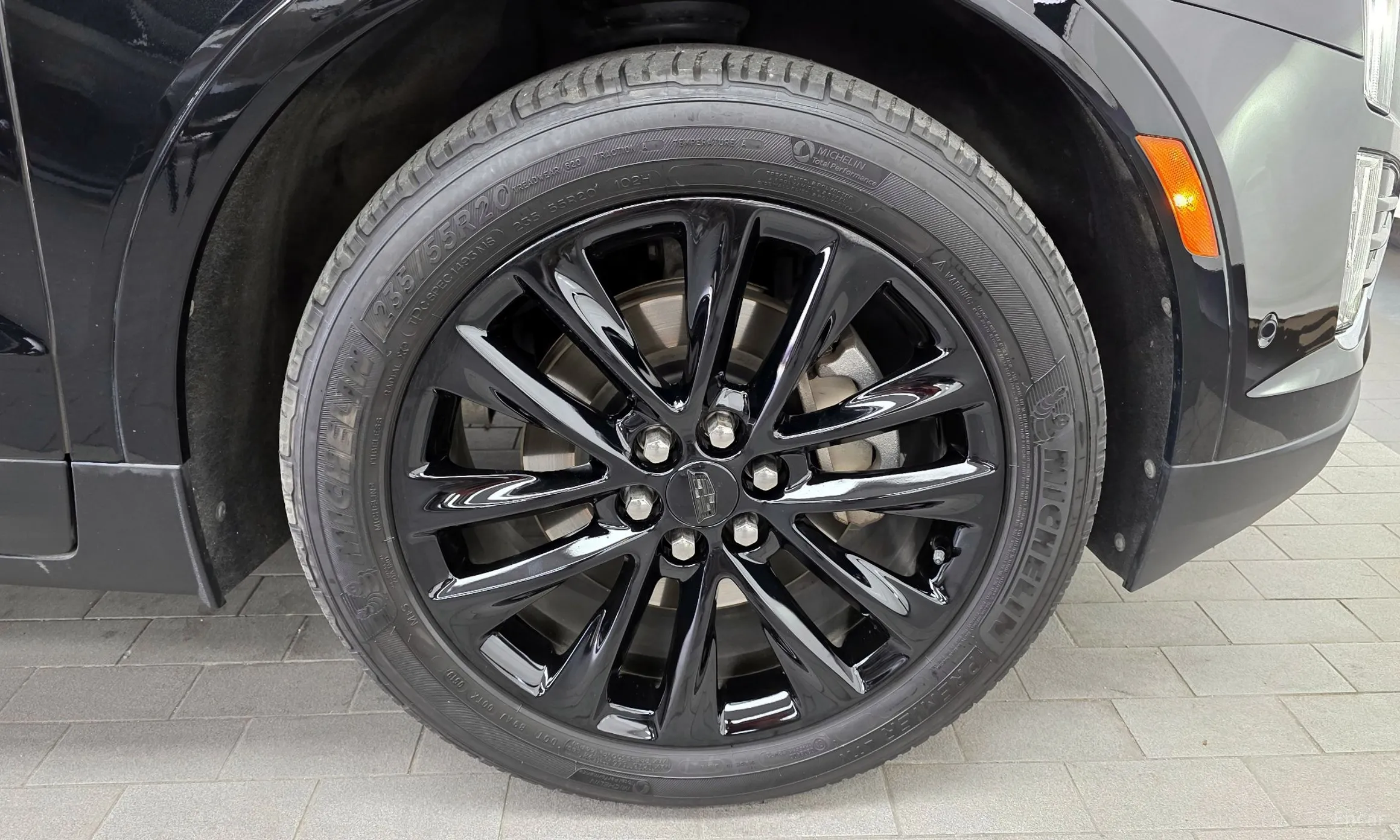 Cadillac XT5 превью 5