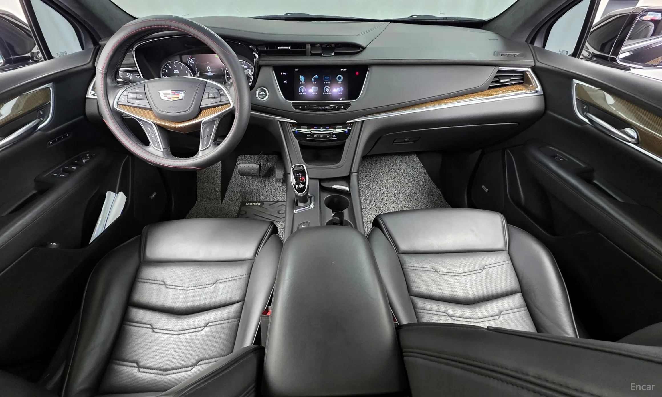 Cadillac XT5 превью 7