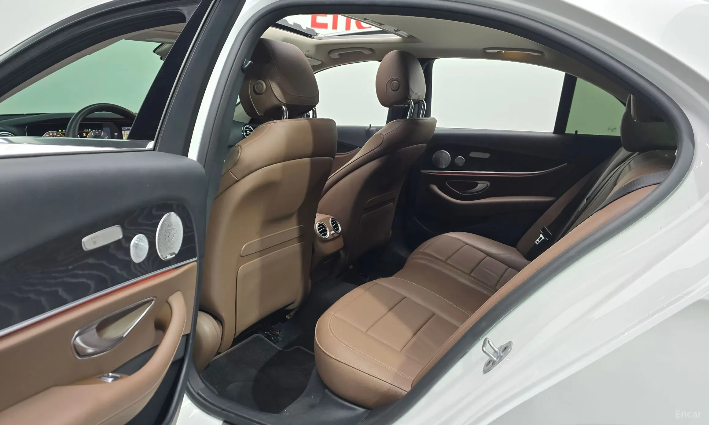 Mercedes Benz E-Class W213 превью 12