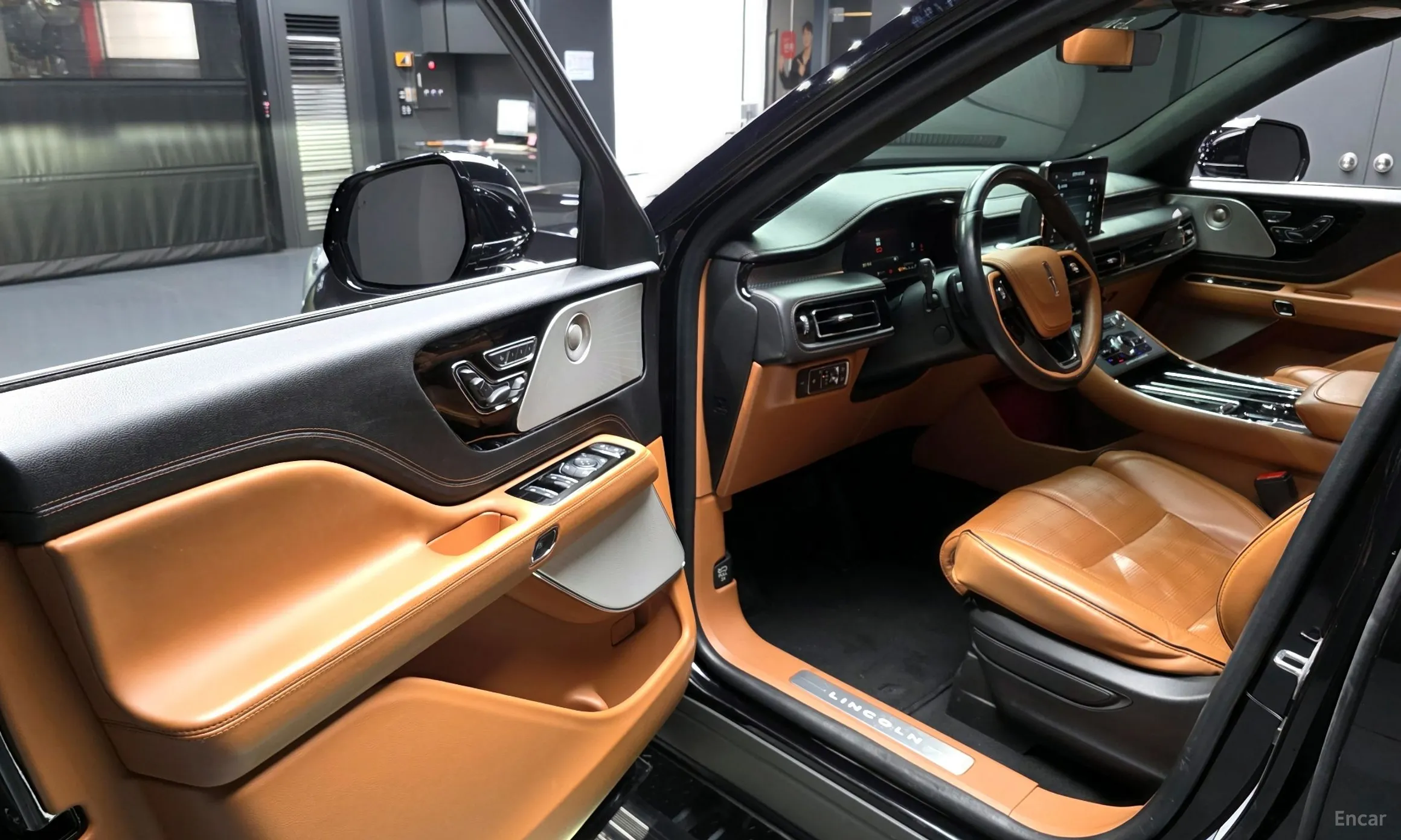 Lincoln Aviator 2nd Generation превью 11