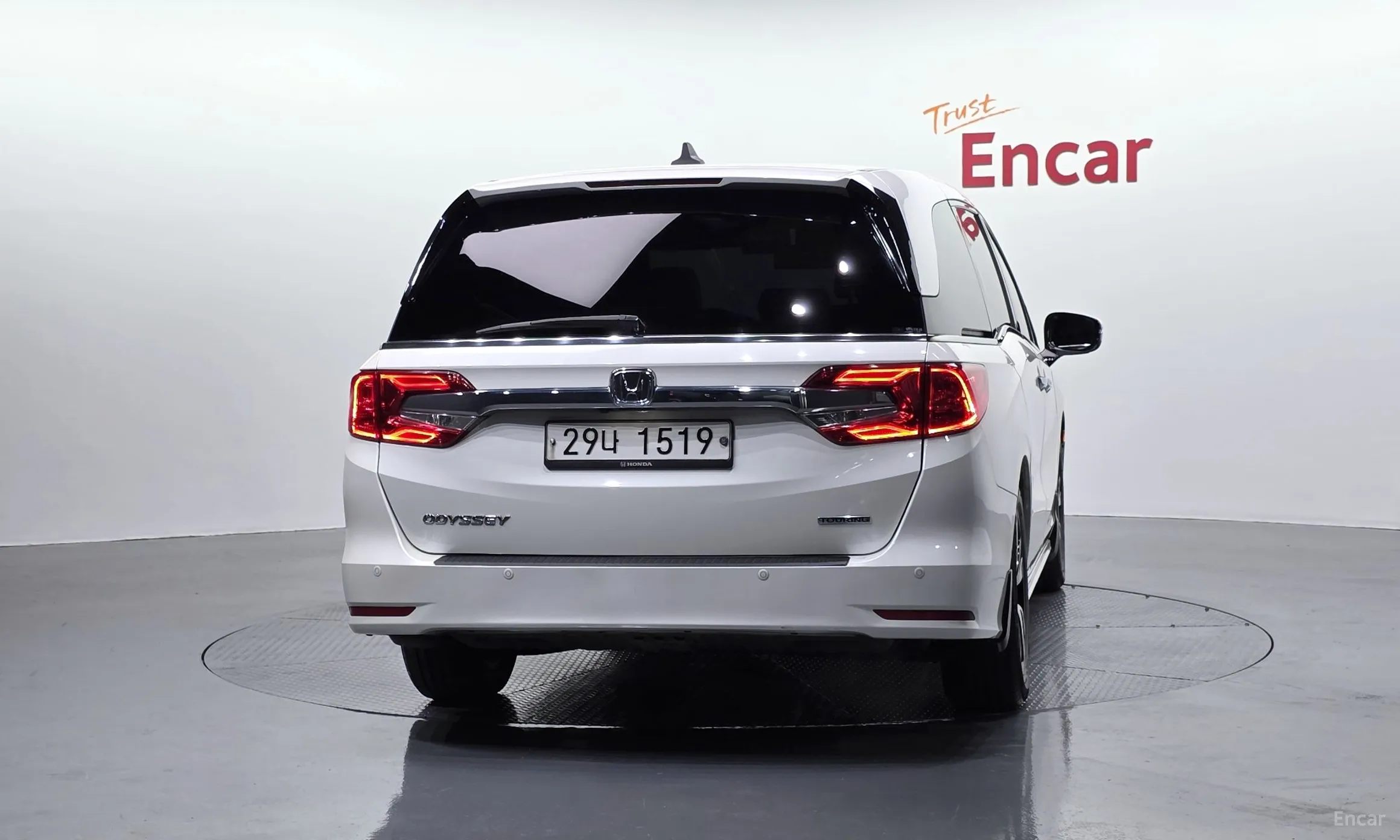 Honda Odyssey превью 4