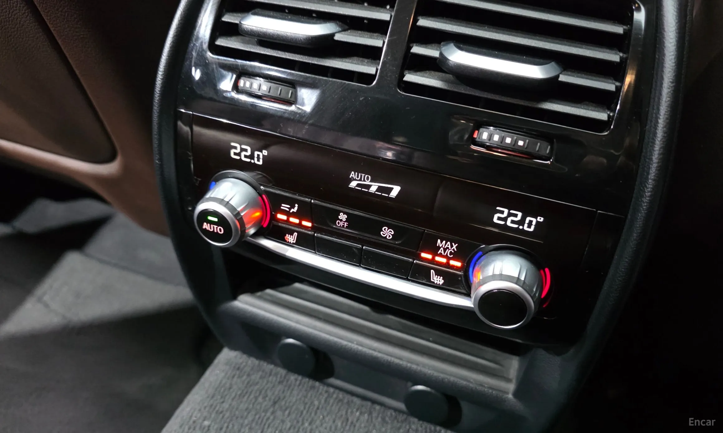 BMW 5 Series (G30) превью 18