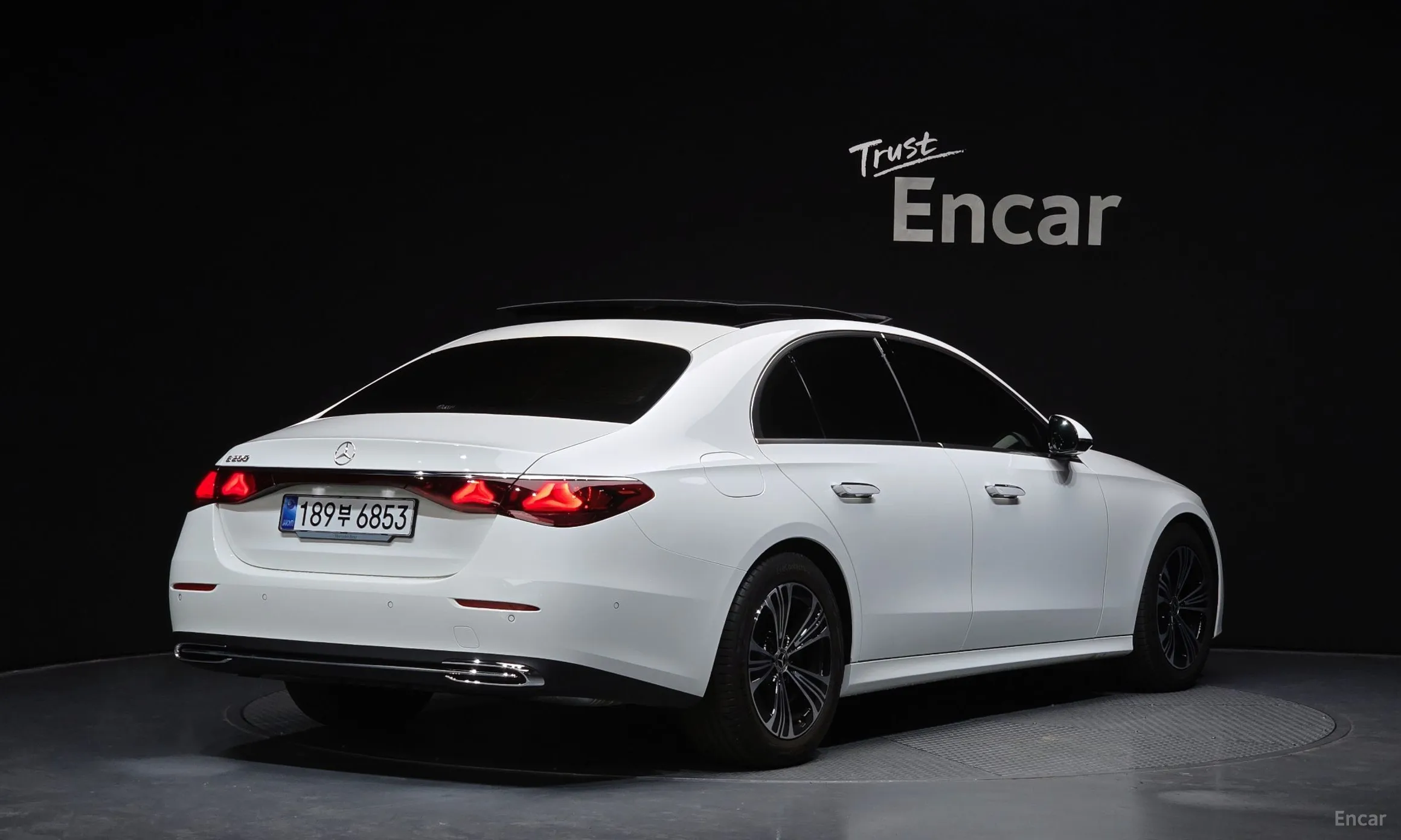 Mercedes Benz E-Class W214 превью 2