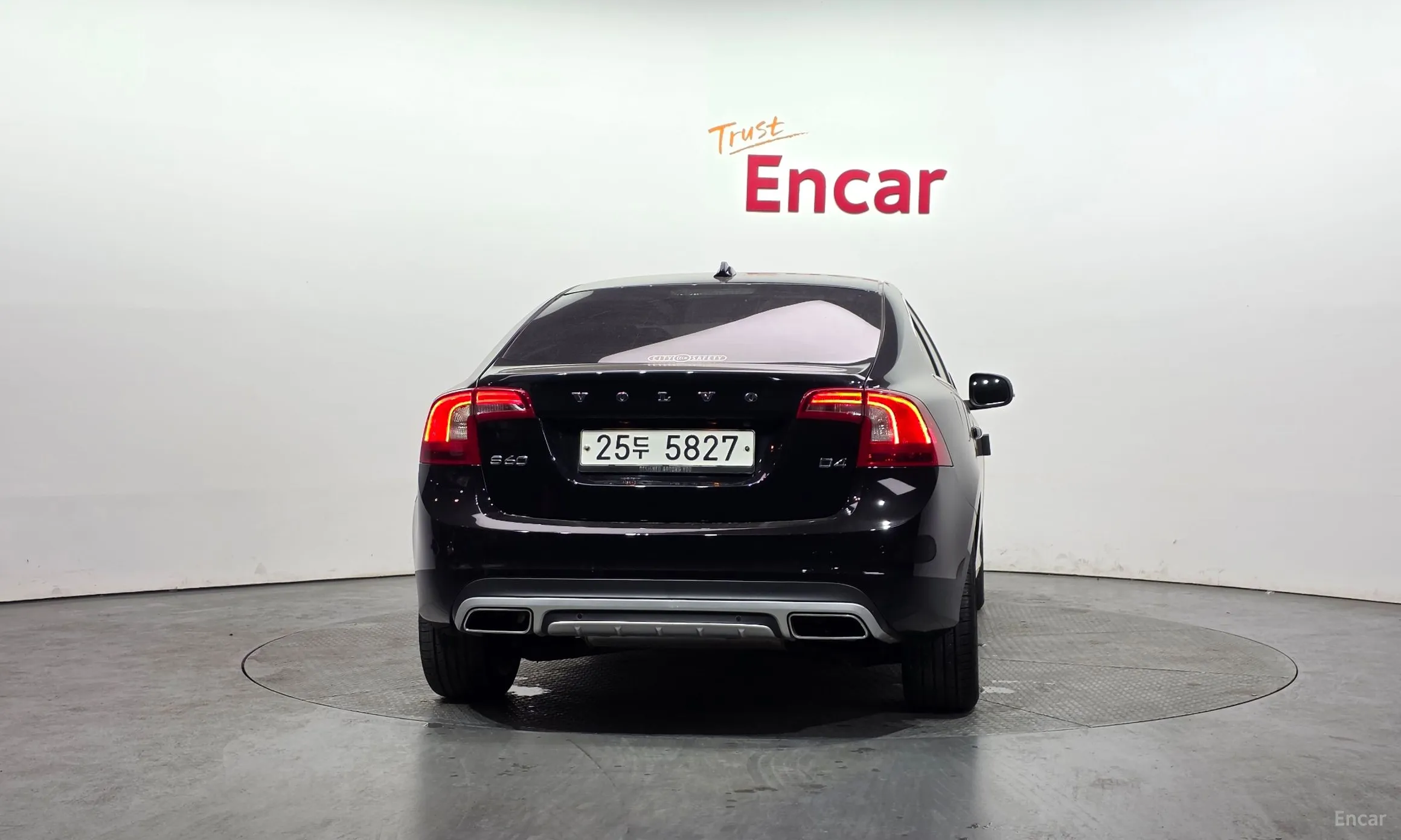 Volvo S60 превью 4
