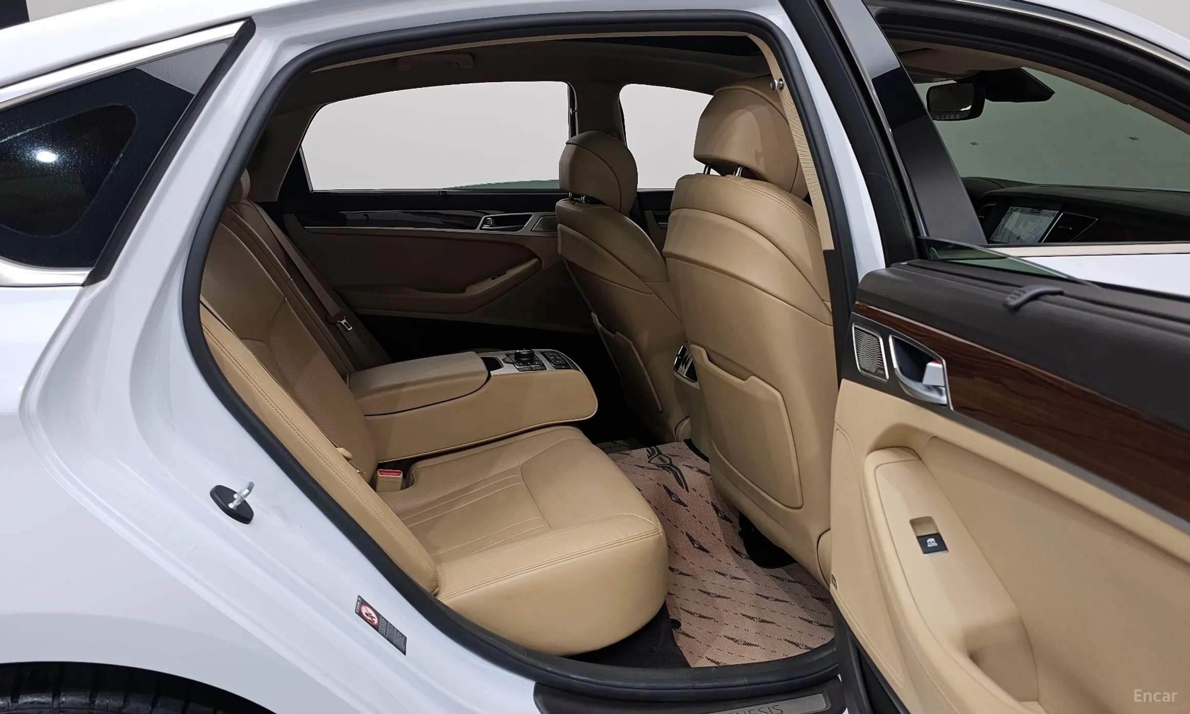 Genesis G80 превью 12