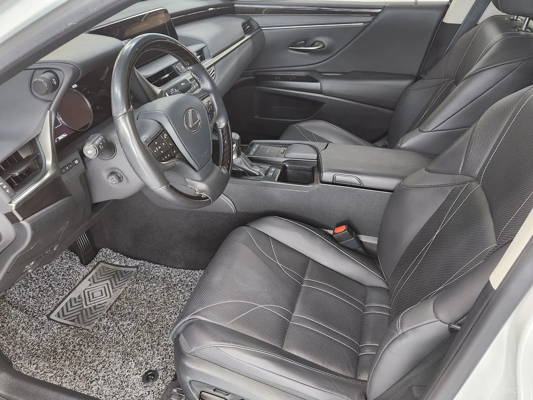 Lexus ES300h 7th Generation превью 10