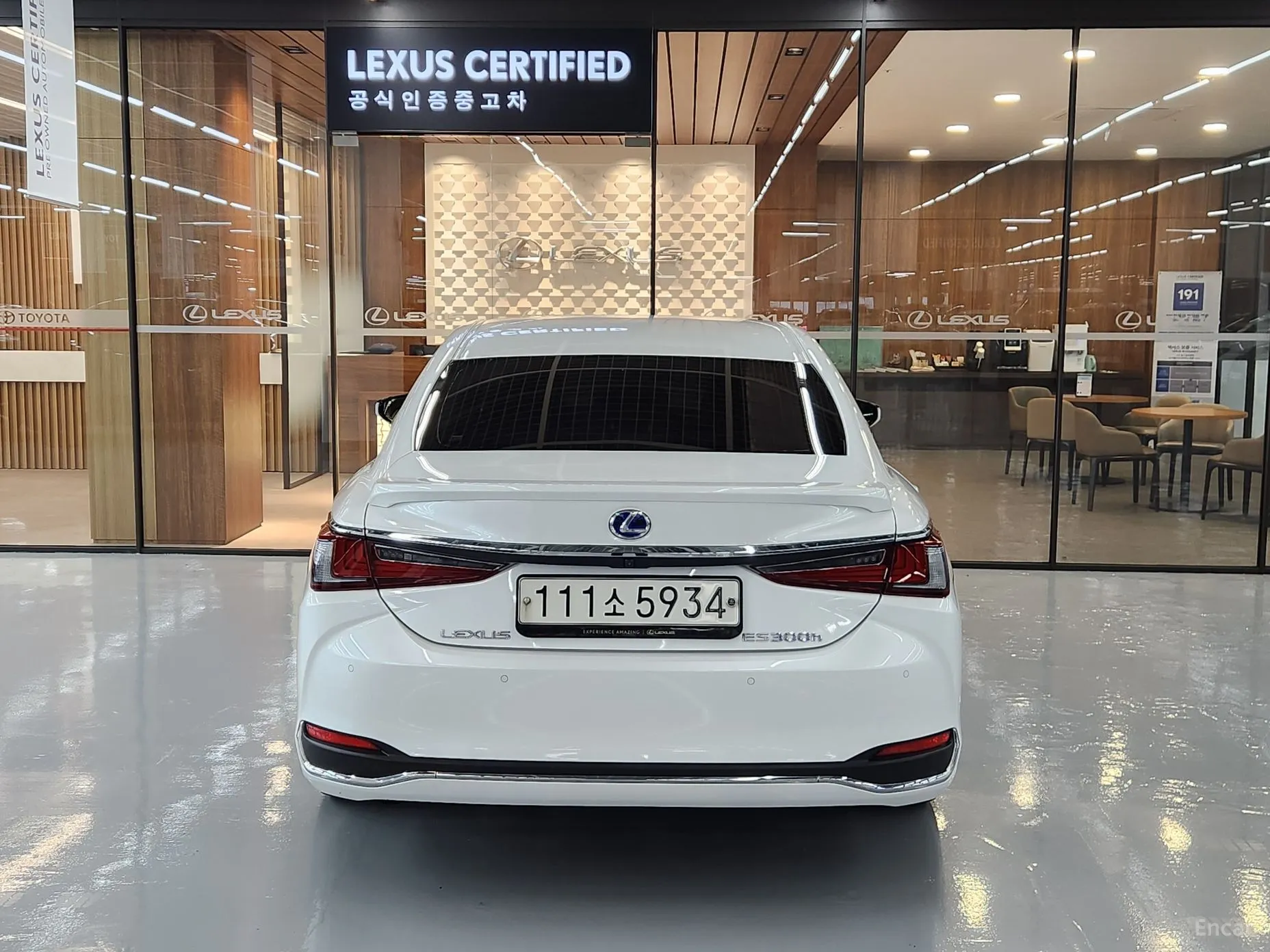 Lexus ES300h 7th Generation превью 4