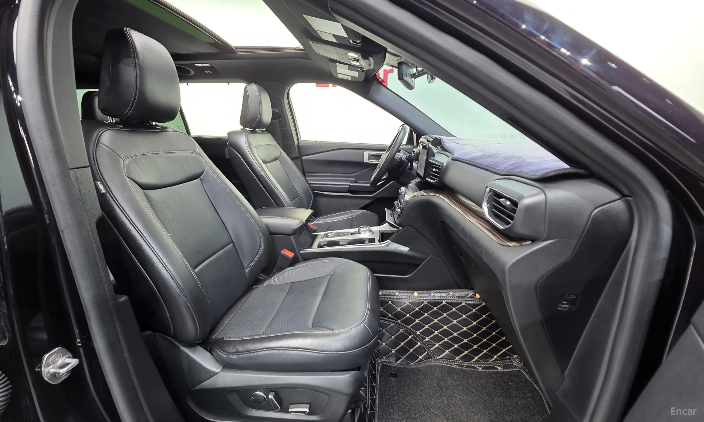 Ford Explorer 6th Generation превью 10
