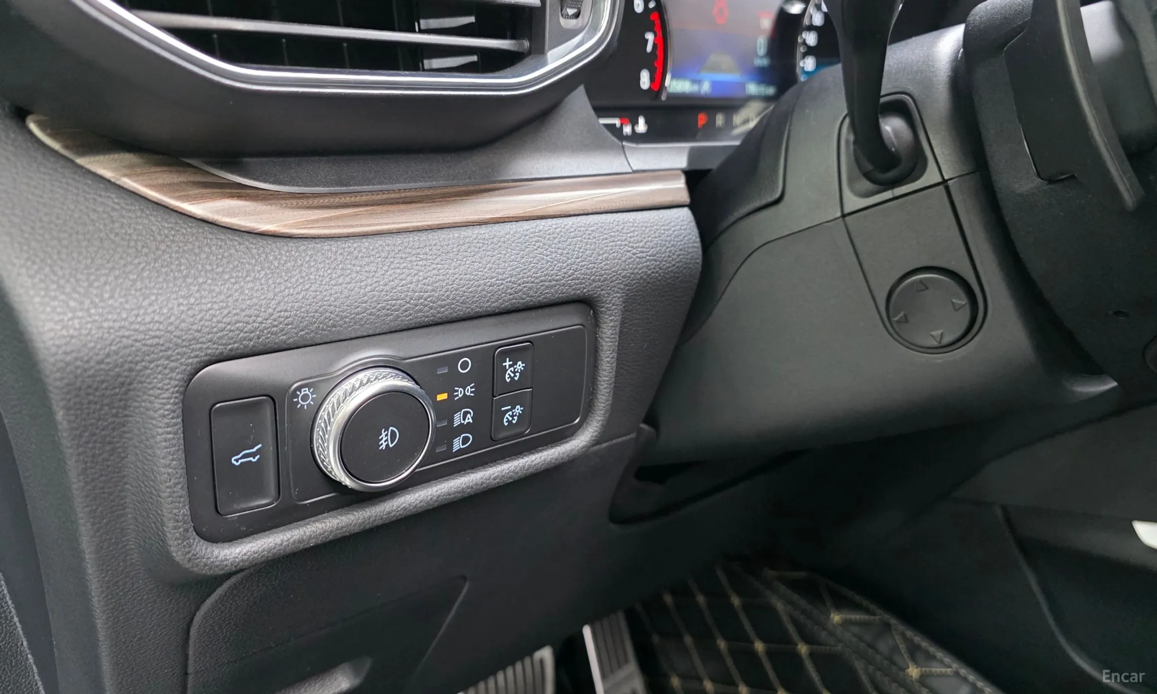 Ford Explorer 6th Generation превью 13