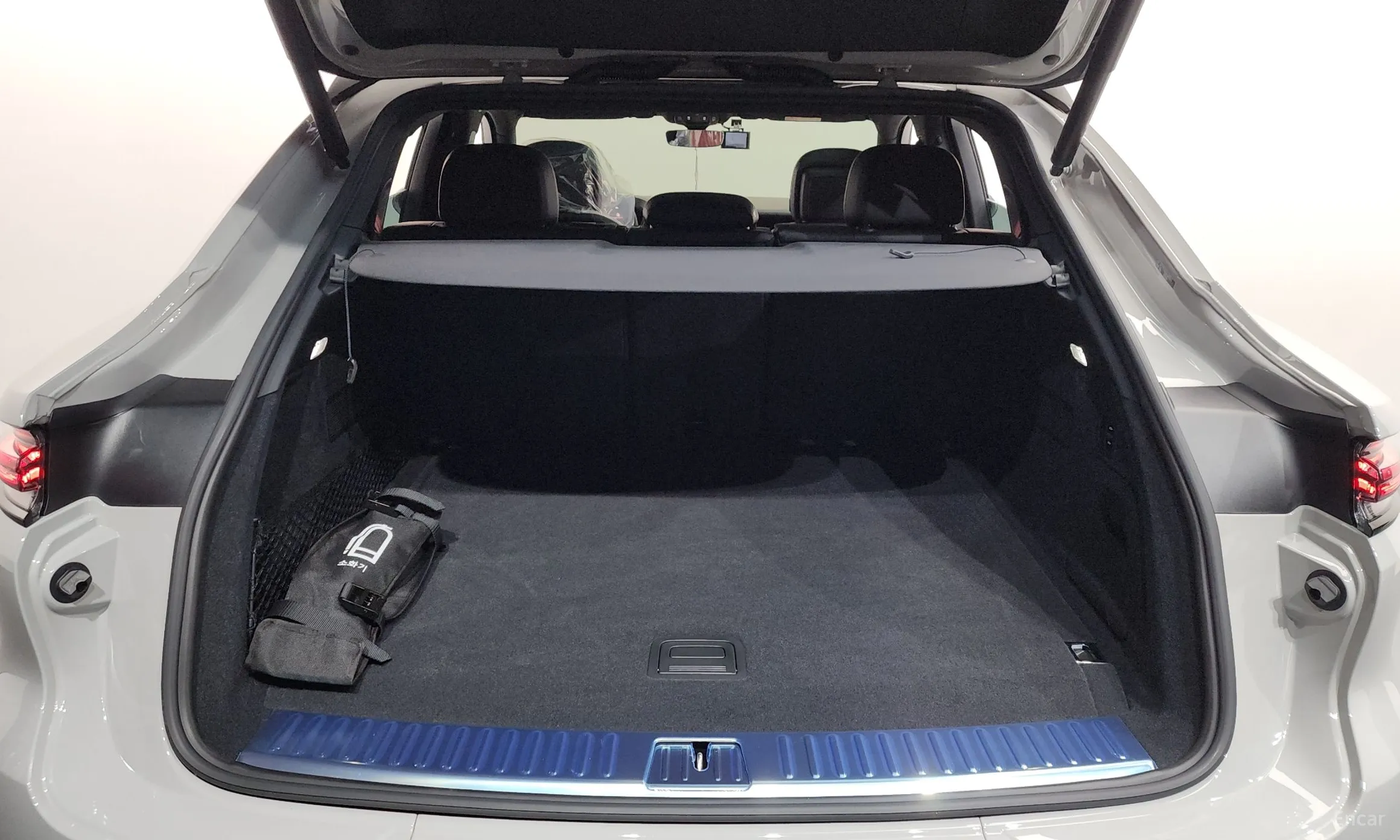 Porsche Cayenne (PO536) превью 20