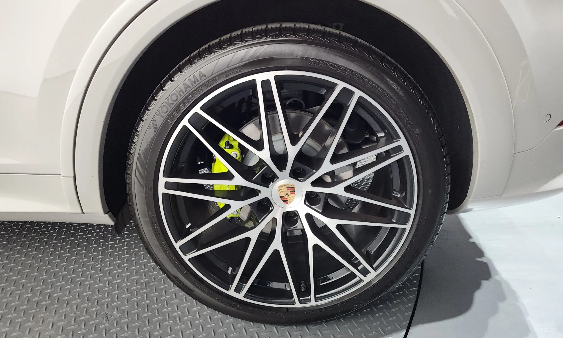 Porsche Cayenne (PO536) превью 5