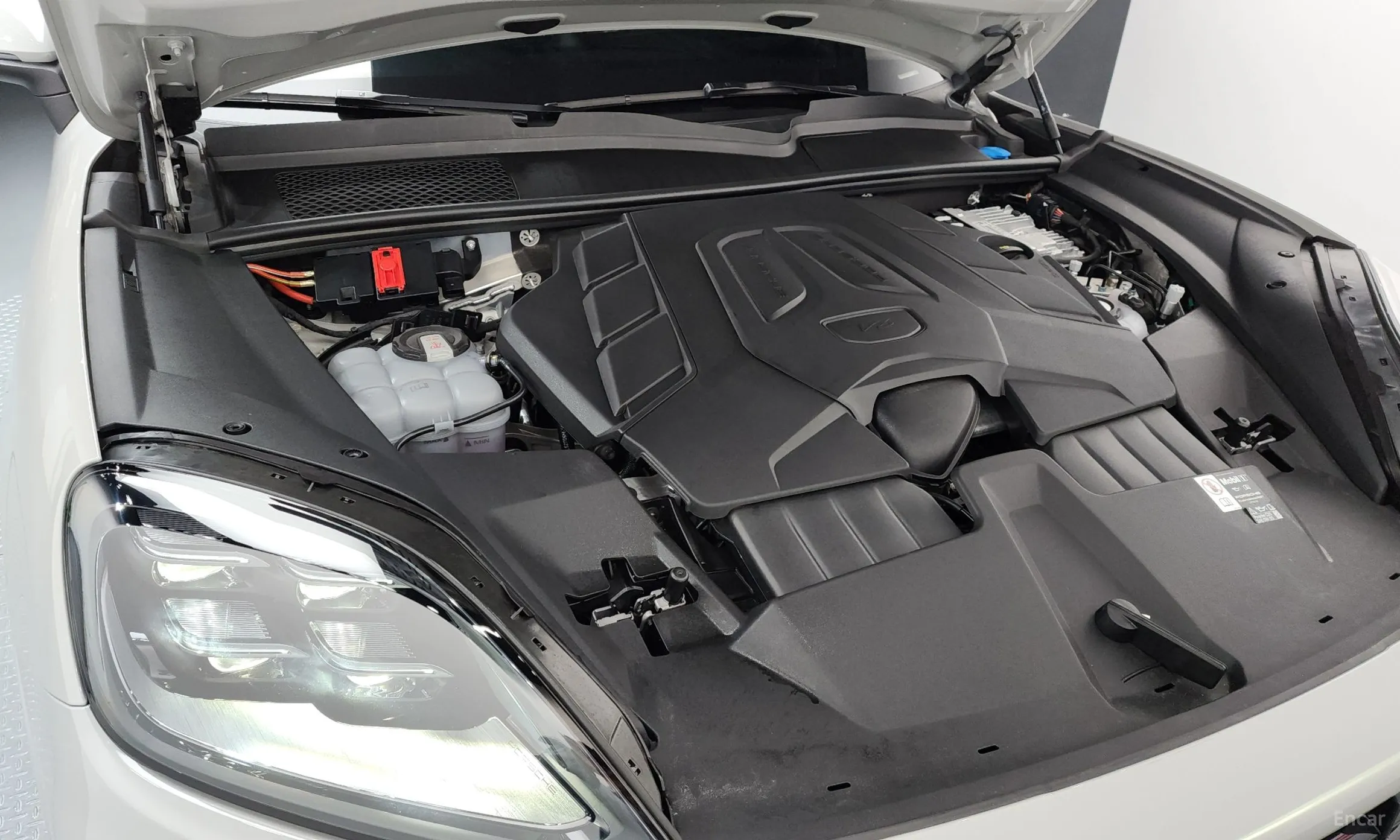 Porsche Cayenne (PO536) превью 6