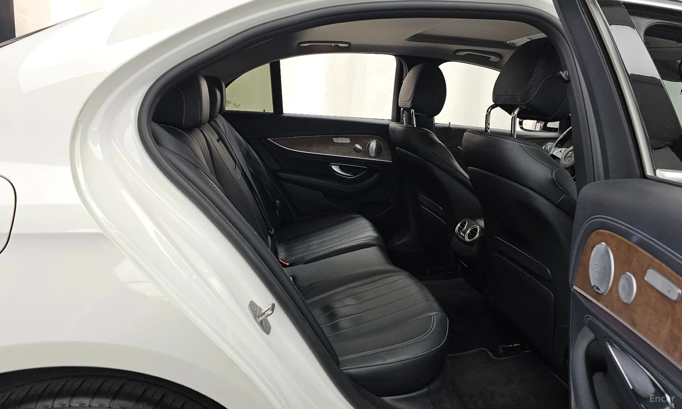 Mercedes Benz E-Class W213 превью 12