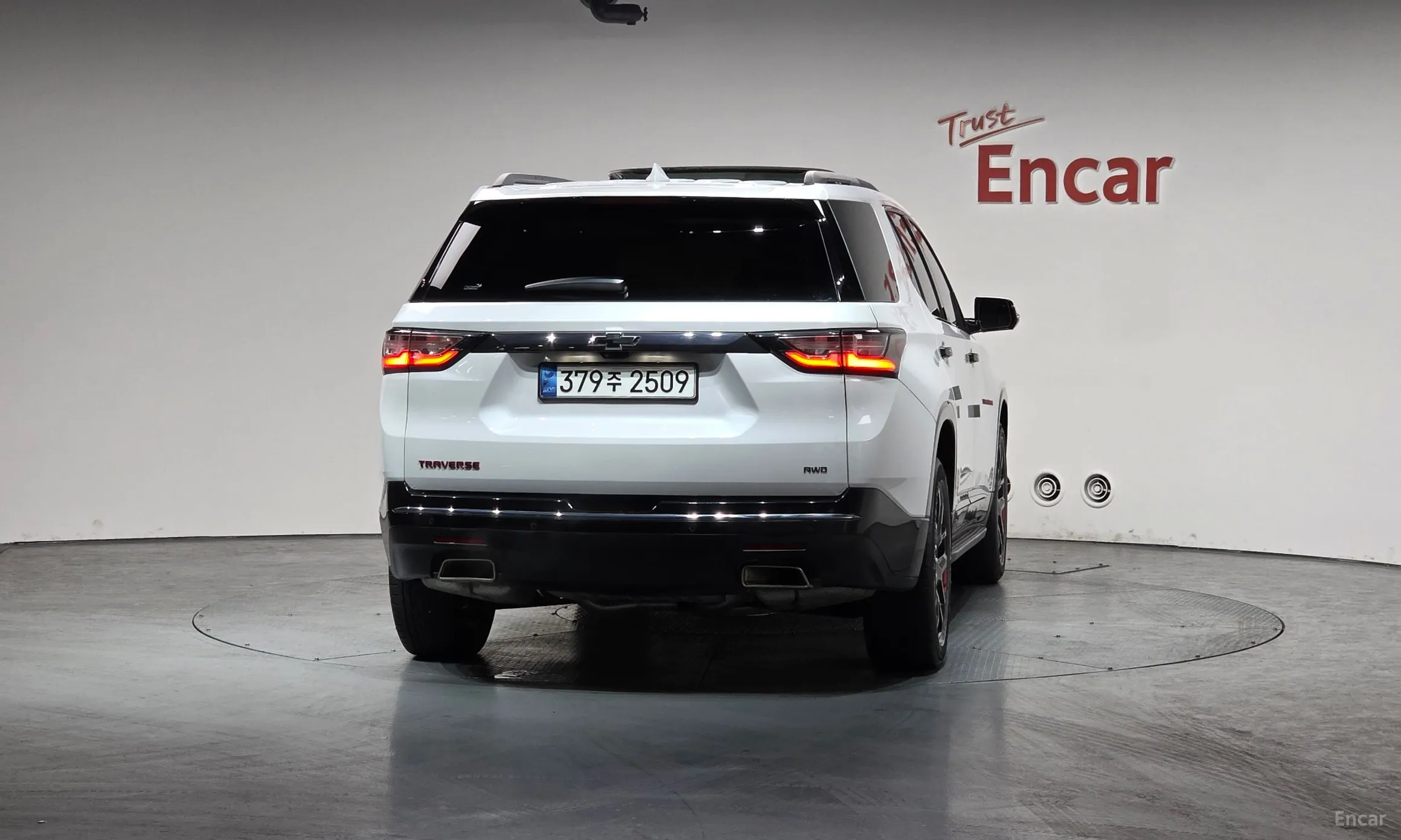 Chevrolet (GM Daewoo) Traverse превью 4