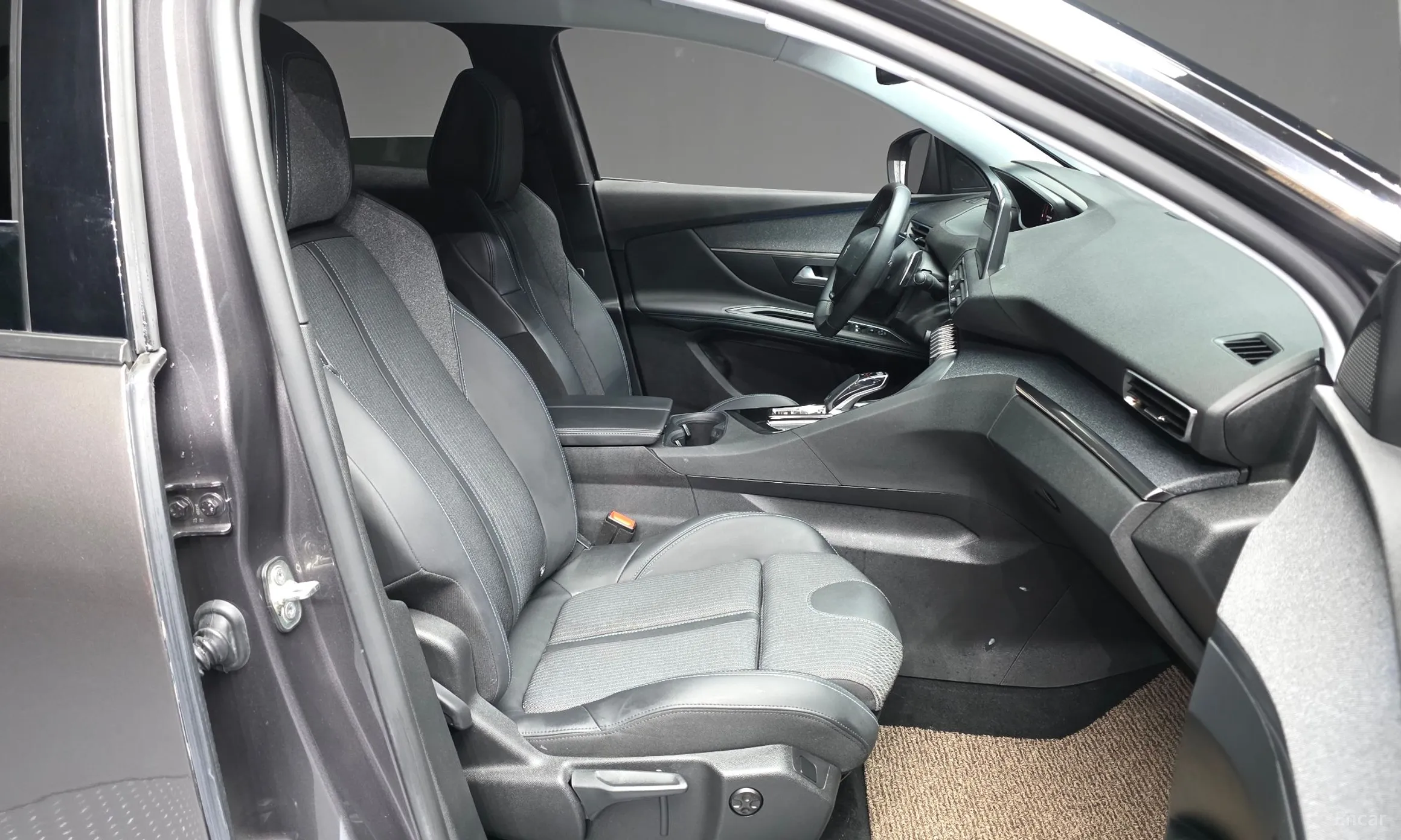 Peugeot 3008 2nd generation превью 11