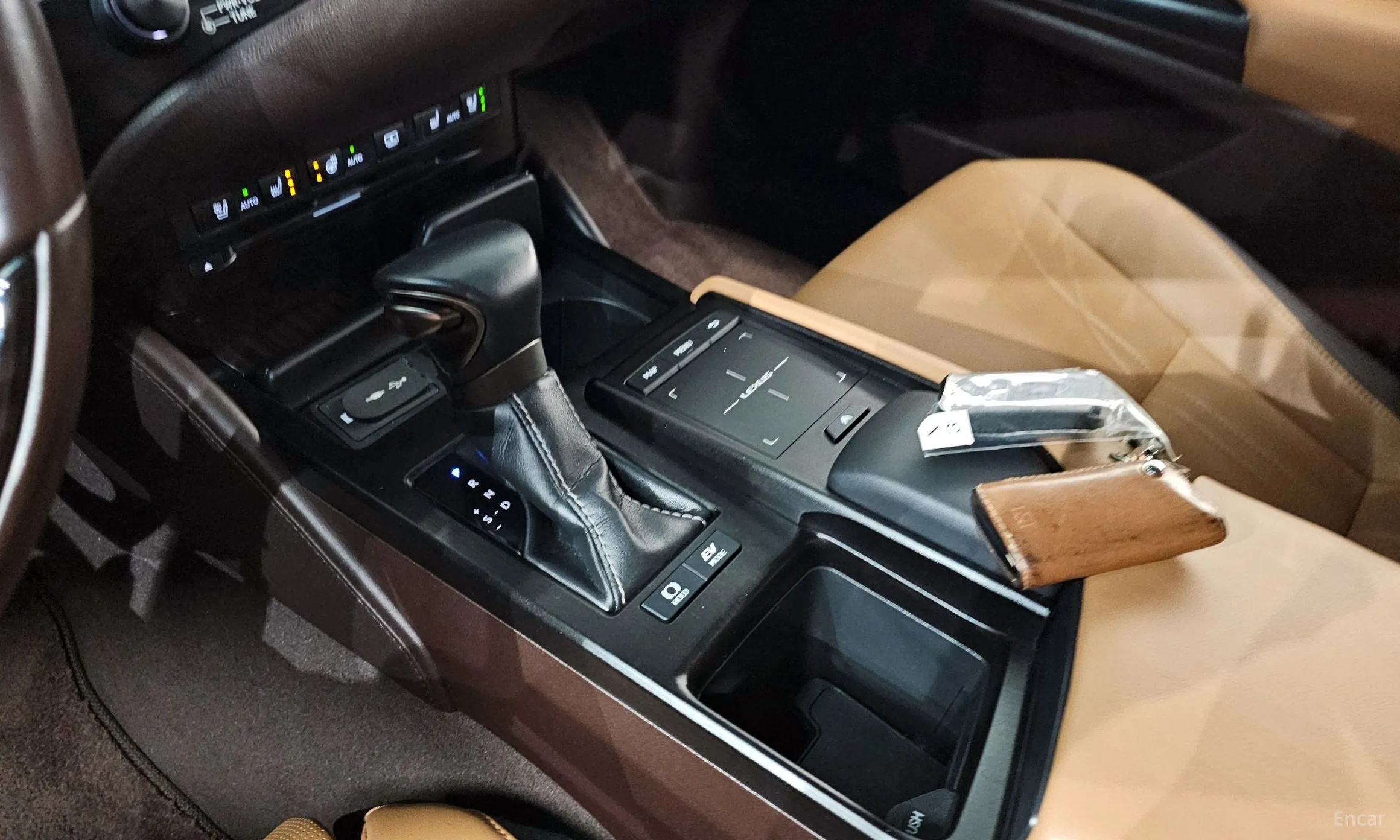 Lexus ES300h 7th Generation превью 9