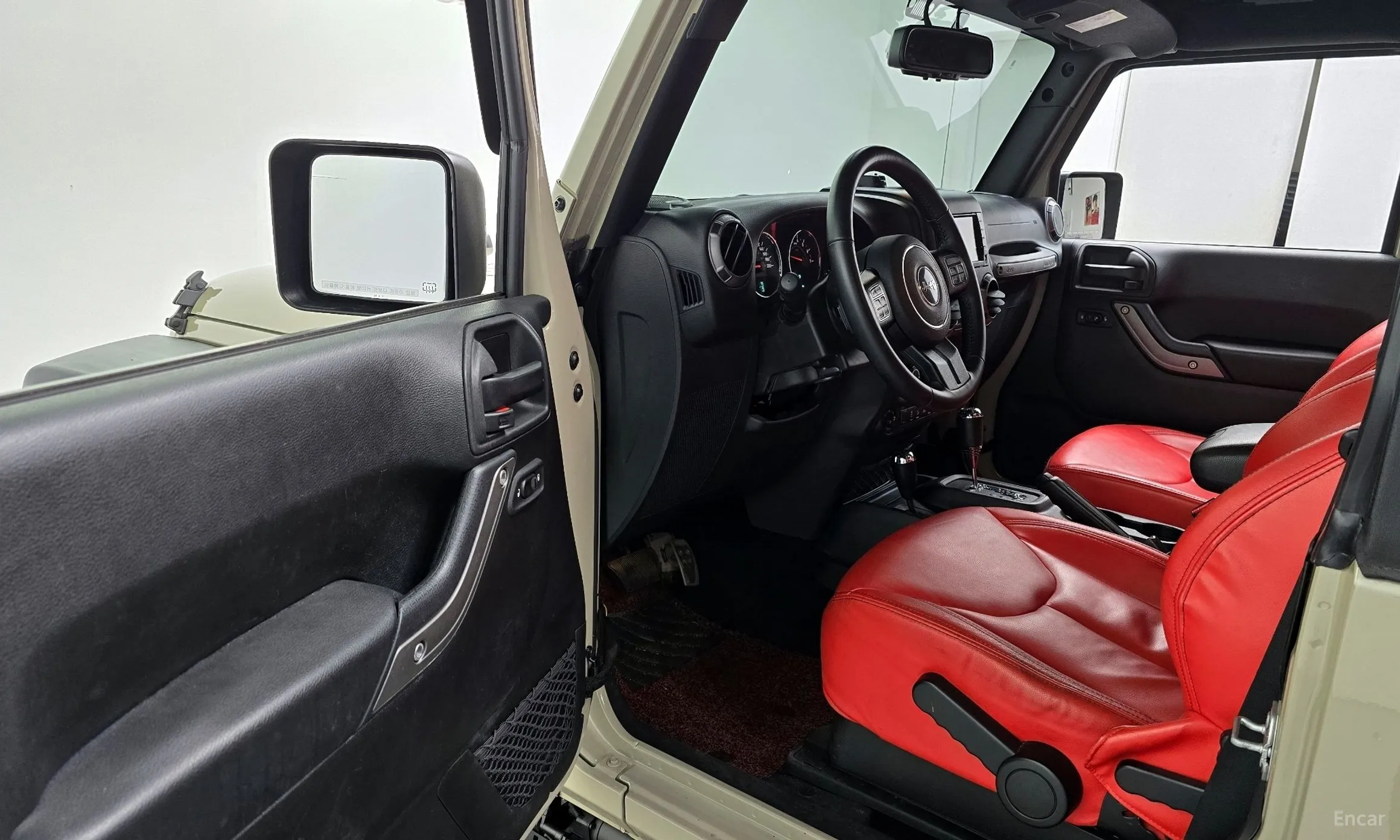 Jeep Wrangler (JK) превью 11