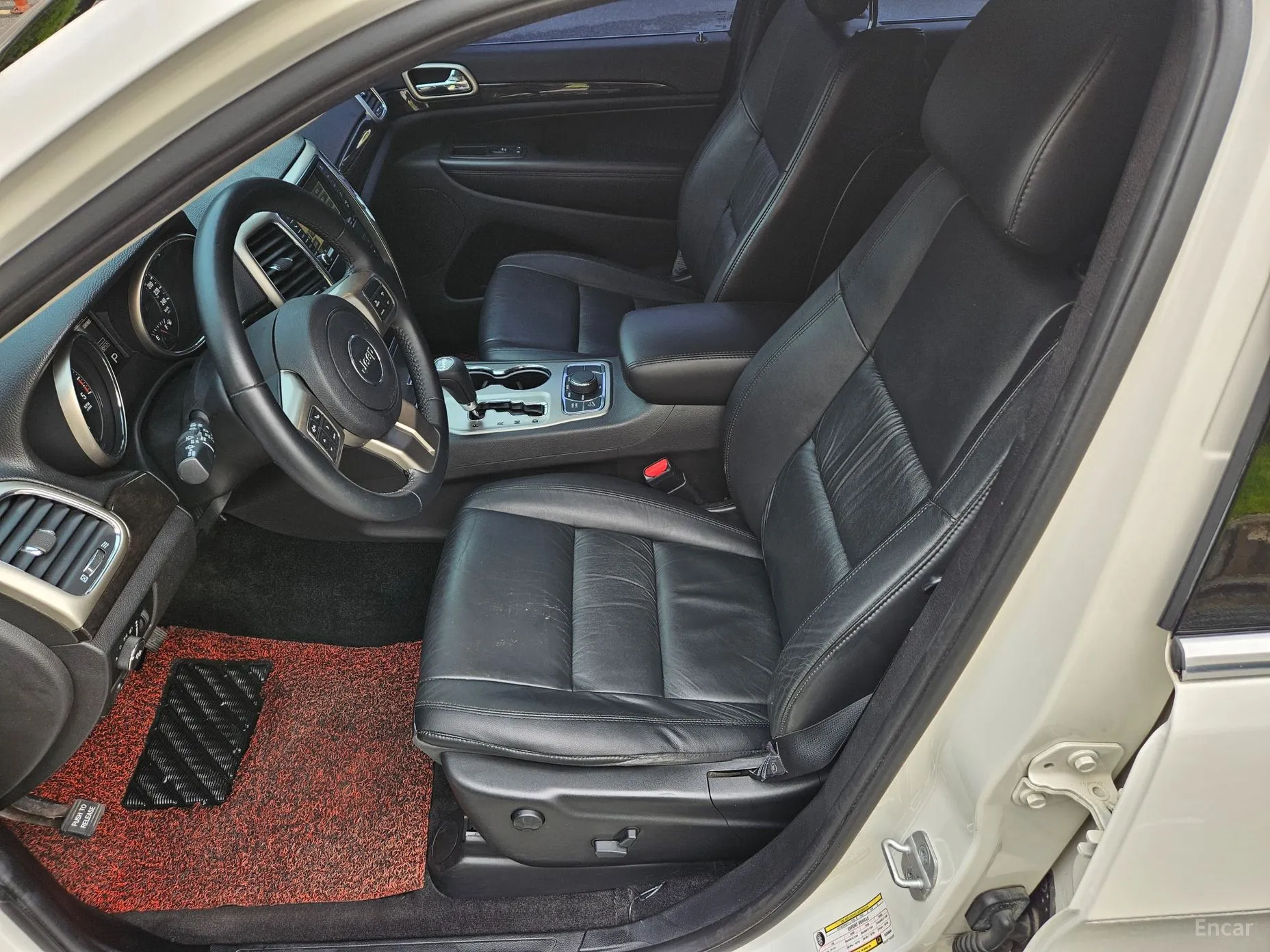 Jeep Grand Cherokee превью 15