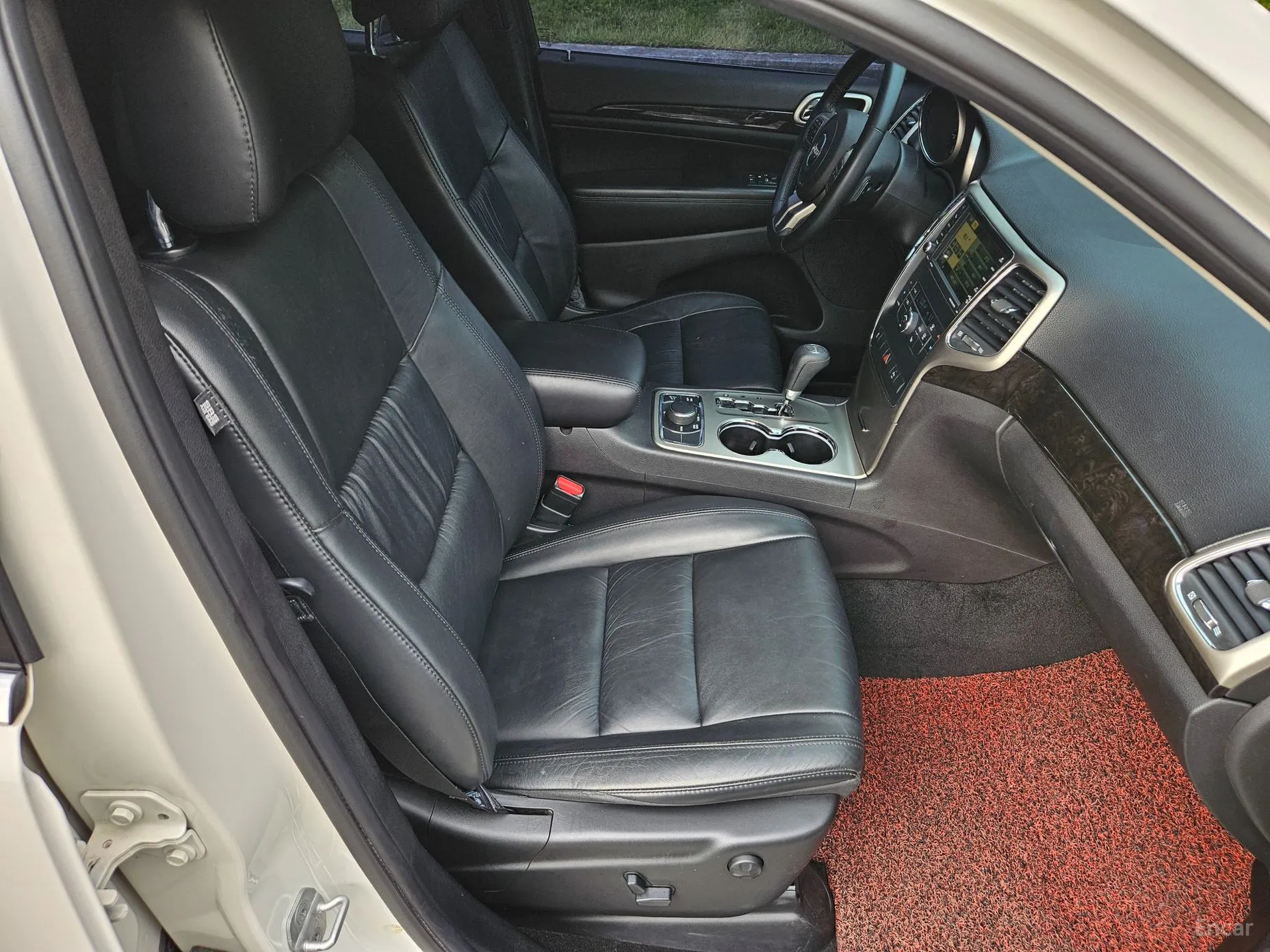 Jeep Grand Cherokee превью 18