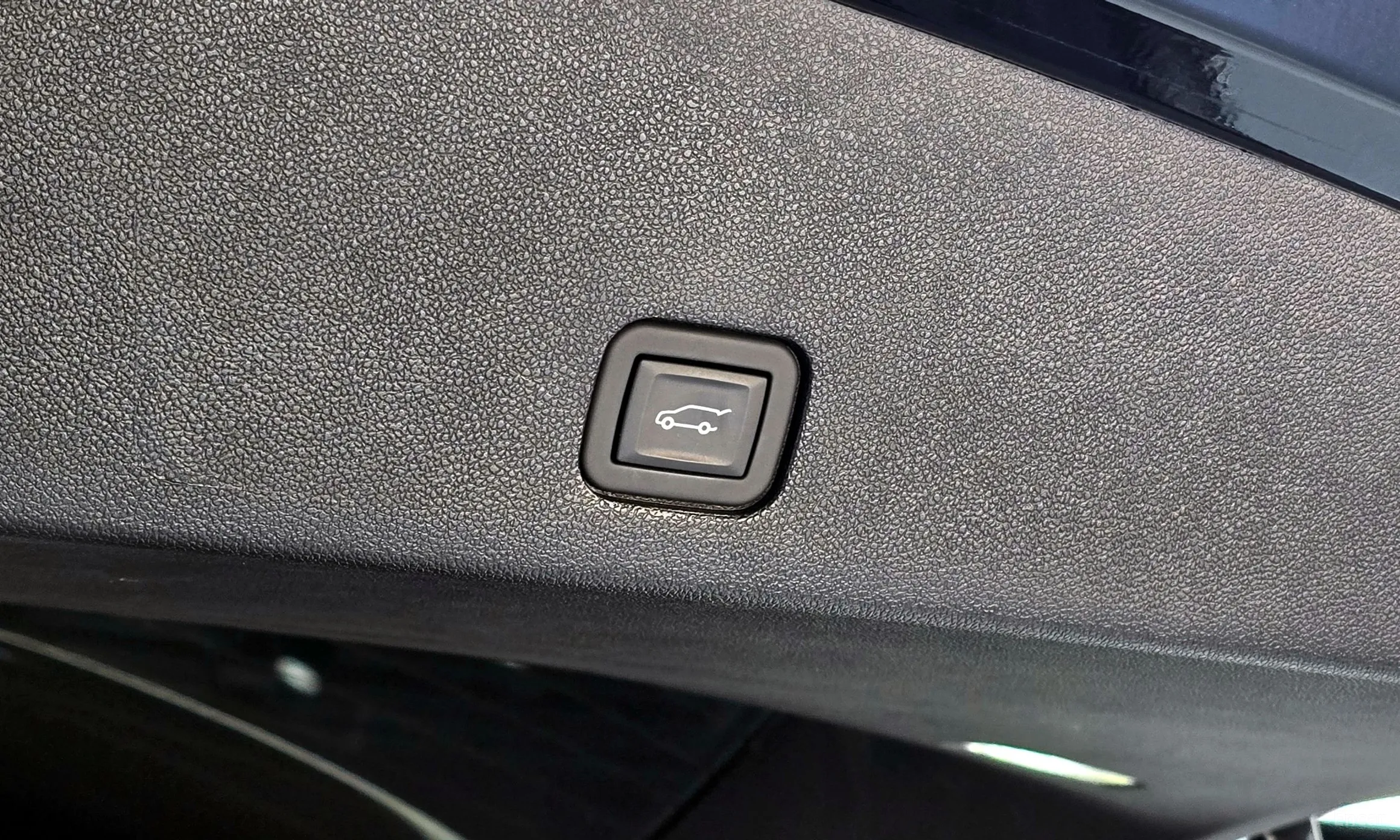 Cadillac XT6 превью 20