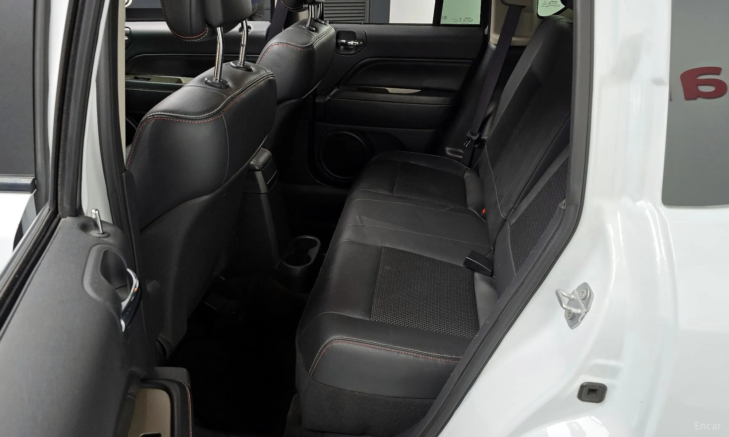 Jeep Compass превью 13