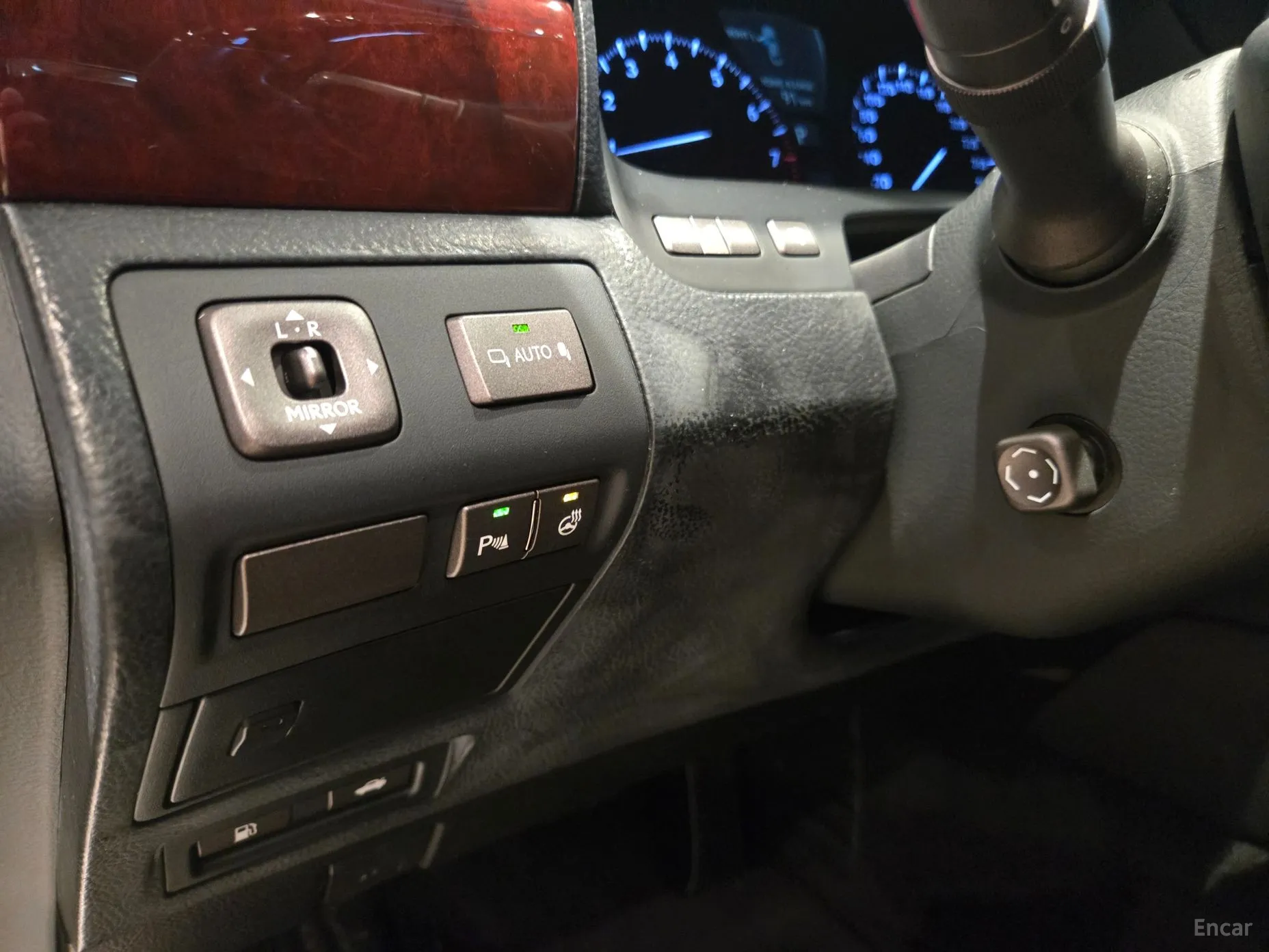 Lexus LS460L превью 17