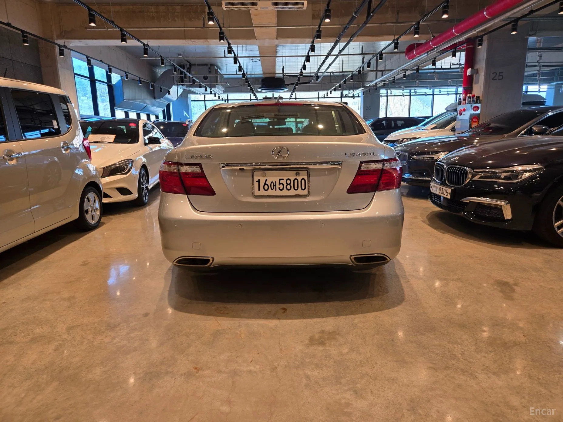 Lexus LS460L превью 4