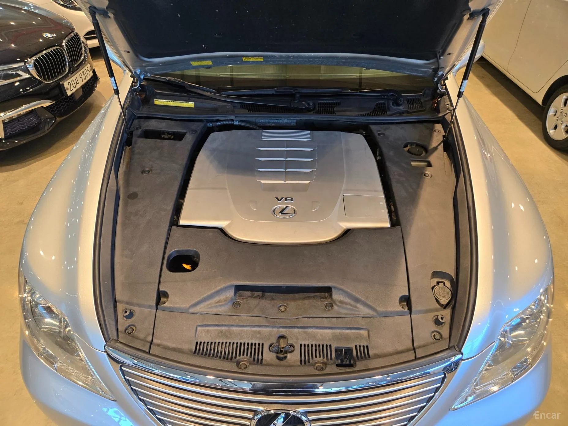Lexus LS460L превью 6