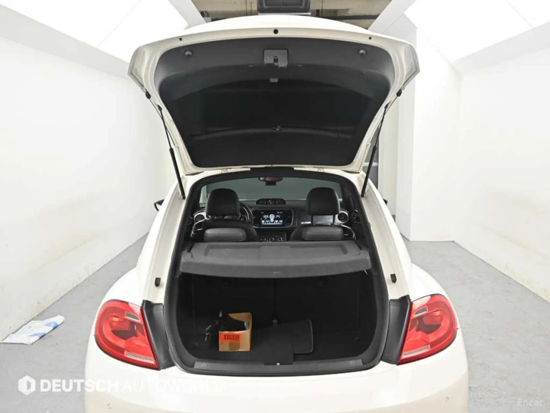 Volkswagen The Beetle превью 18