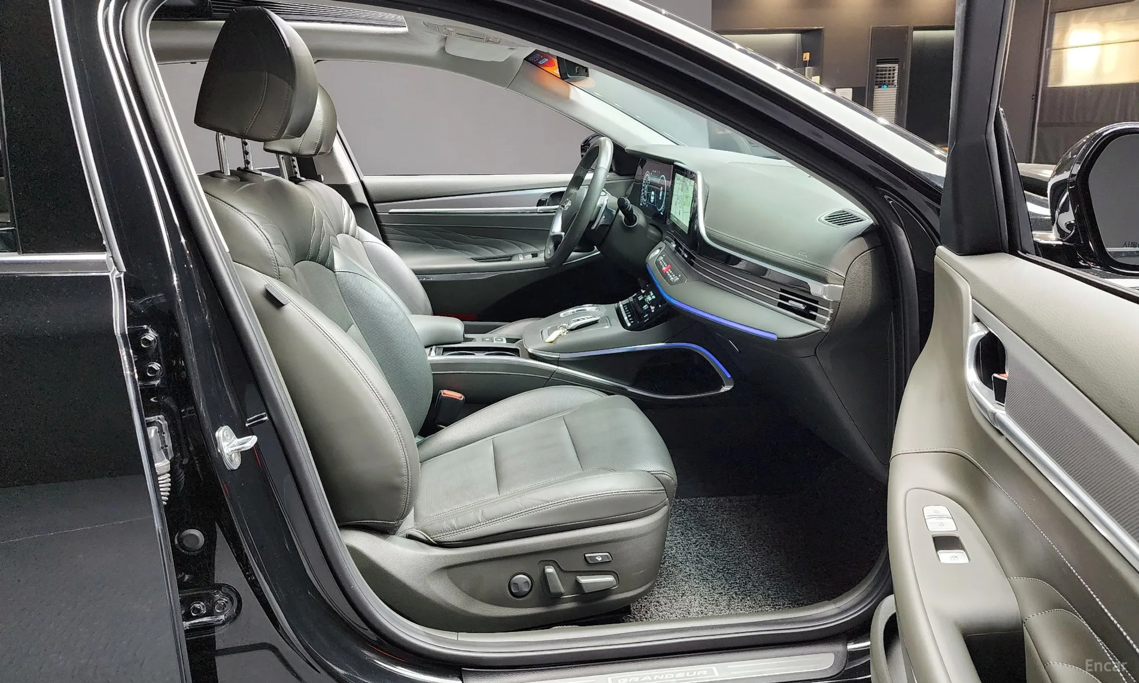 Hyundai Grandeur IG превью 10