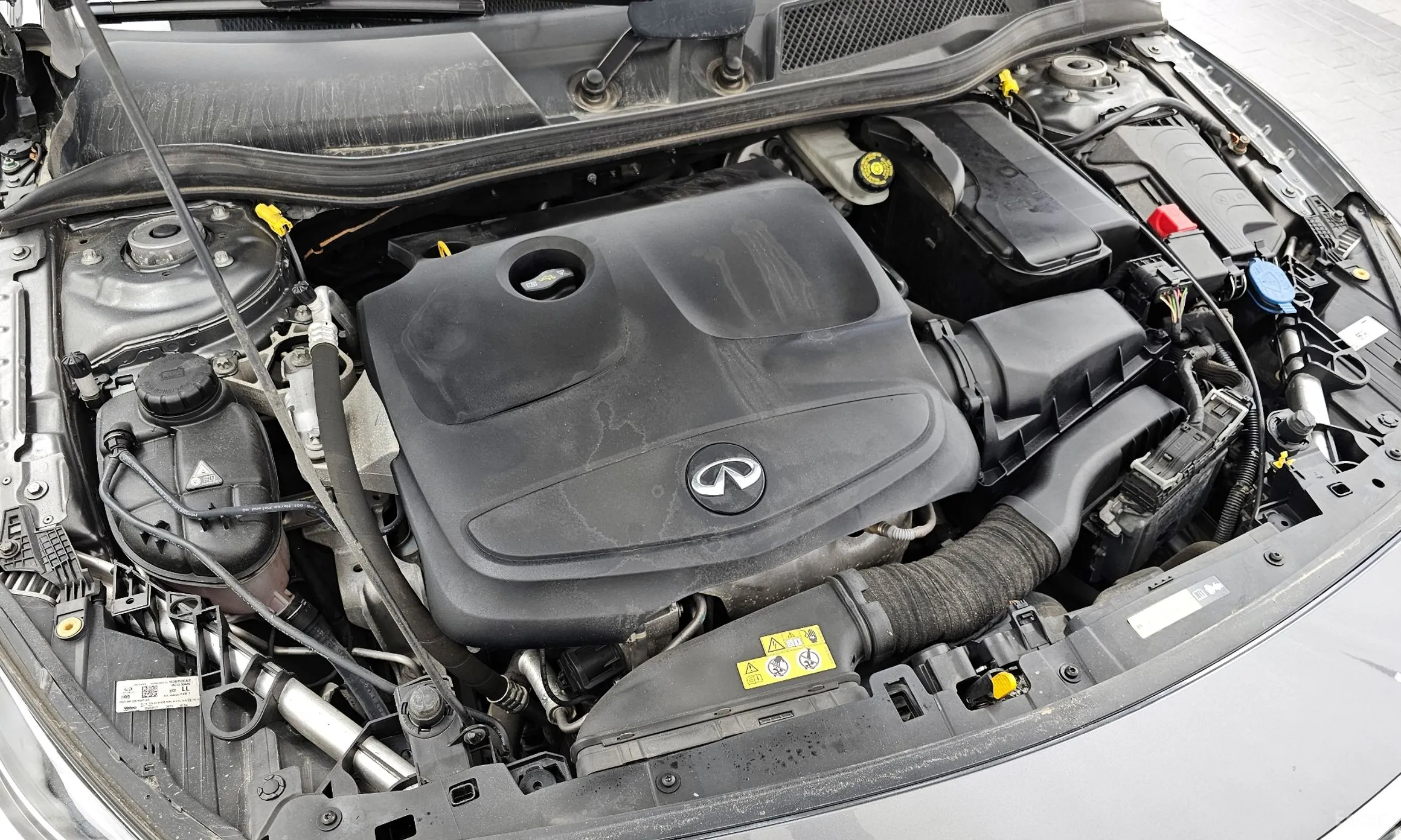 Infiniti Q30 превью 6