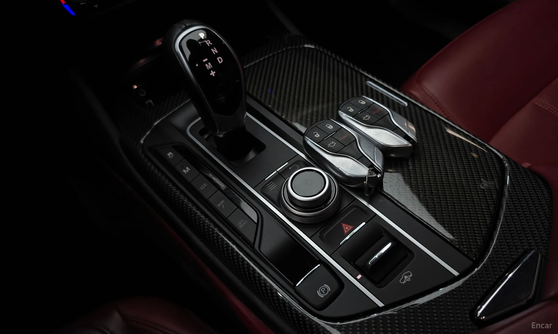 Maserati Levante превью 9