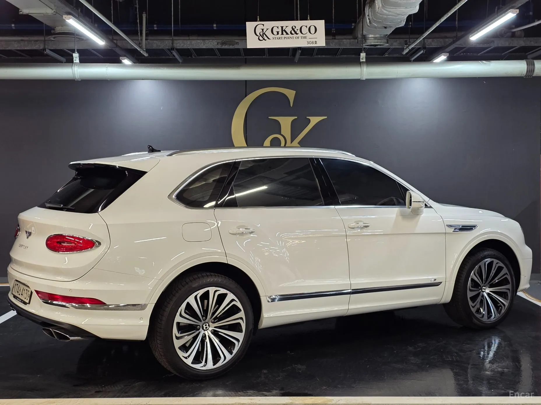 Bentley Bentayga превью 4