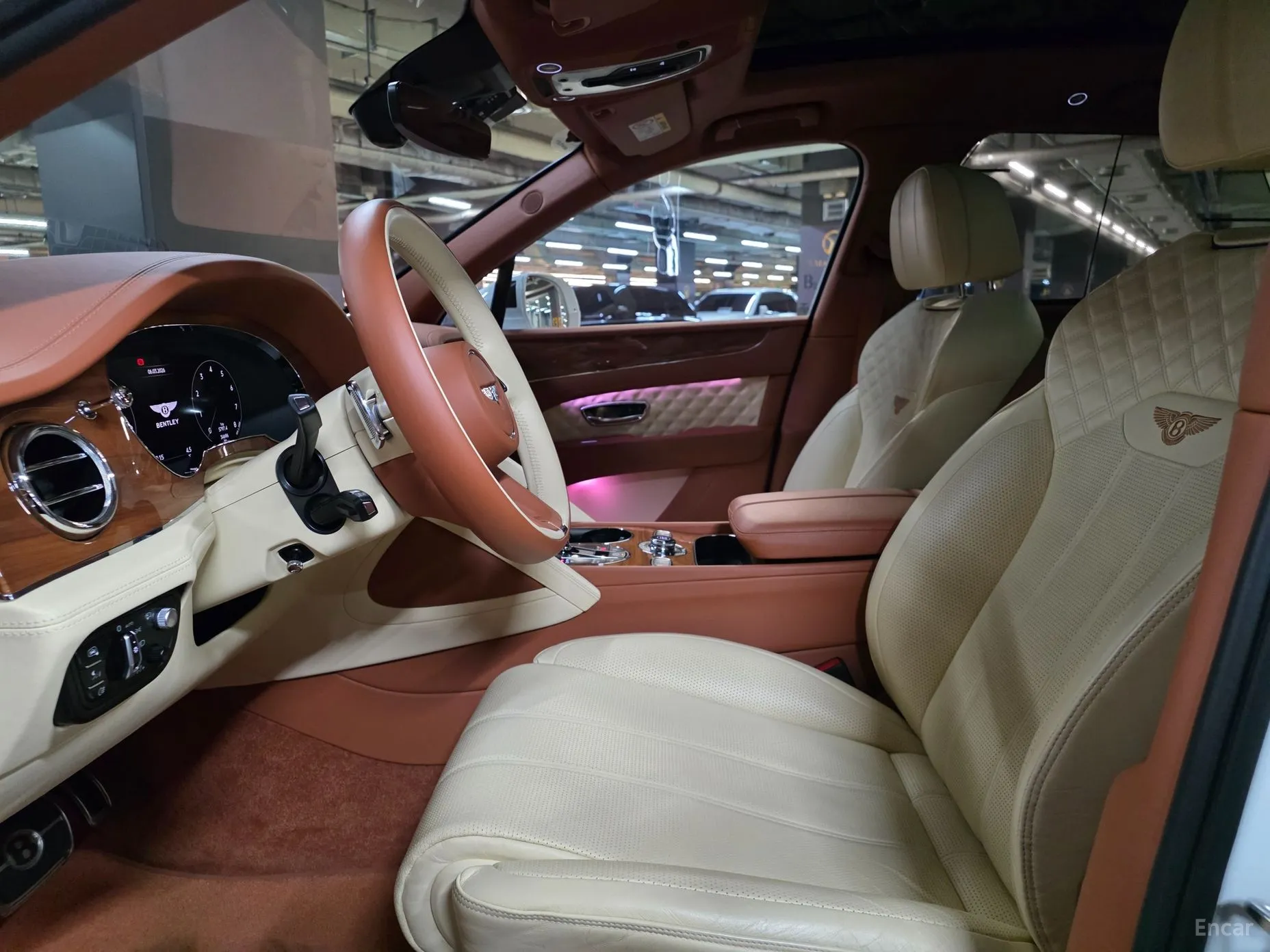 Bentley Bentayga превью 7