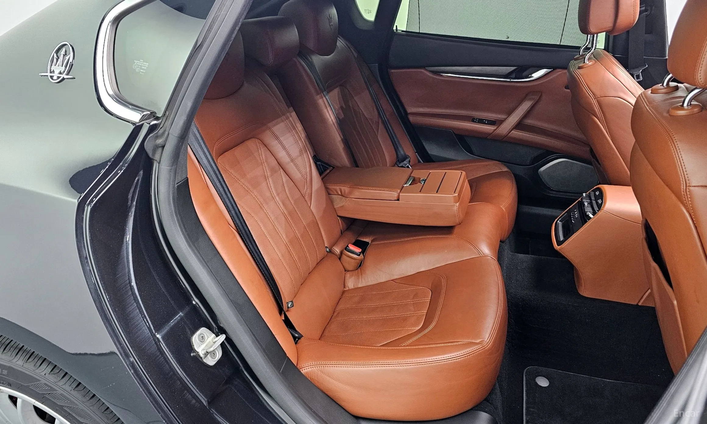 Maserati Quattroporte превью 12