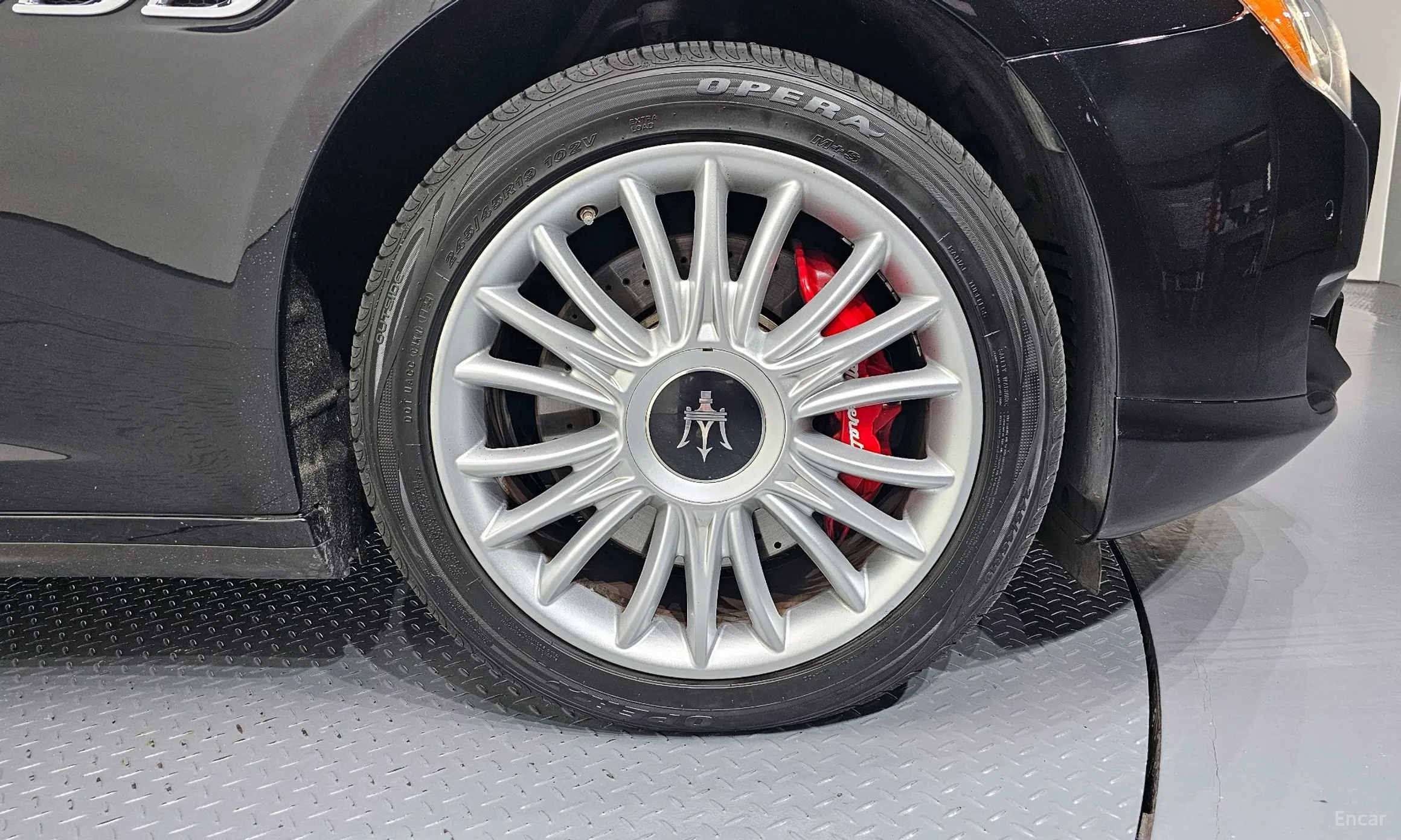 Maserati Quattroporte превью 5