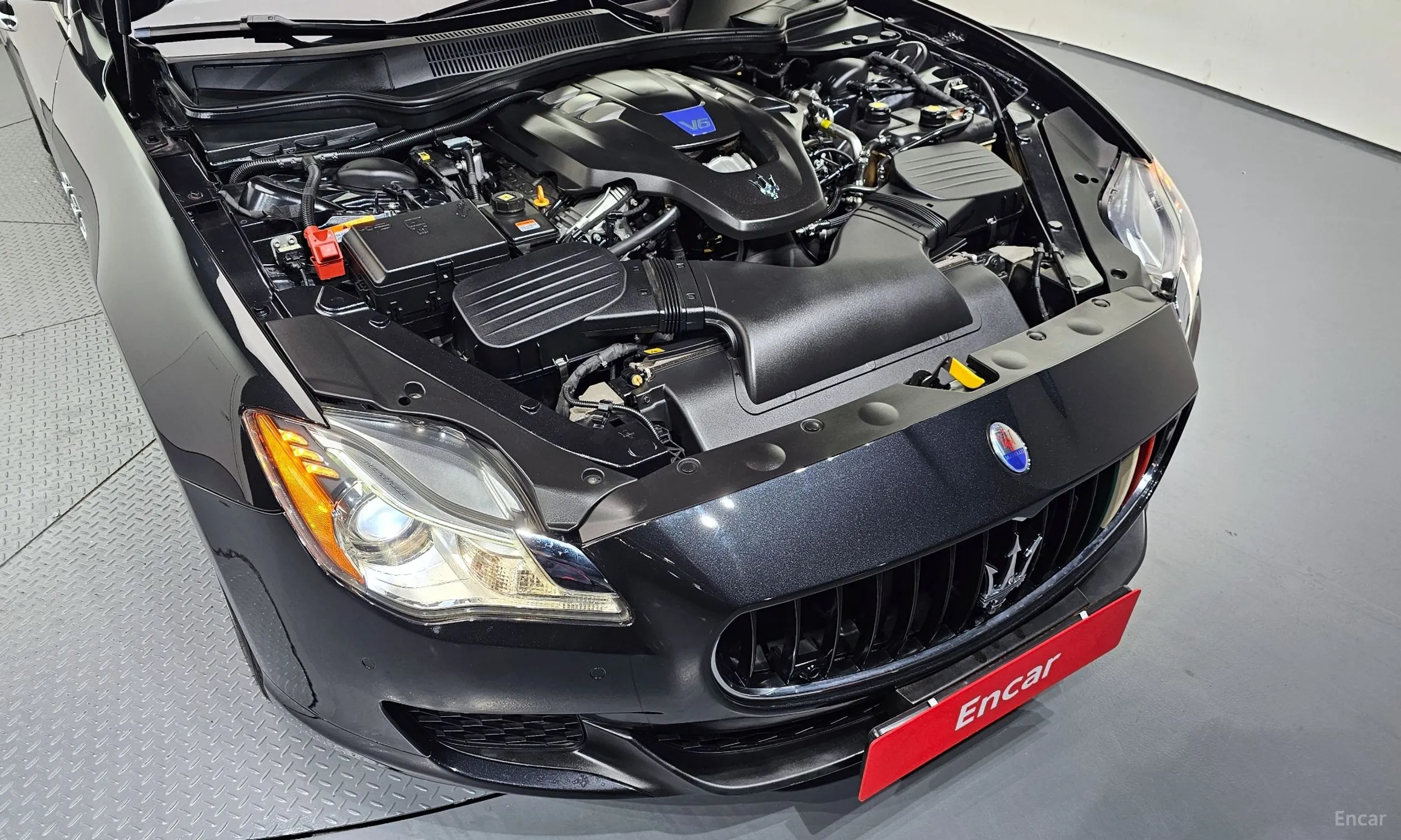 Maserati Quattroporte превью 6