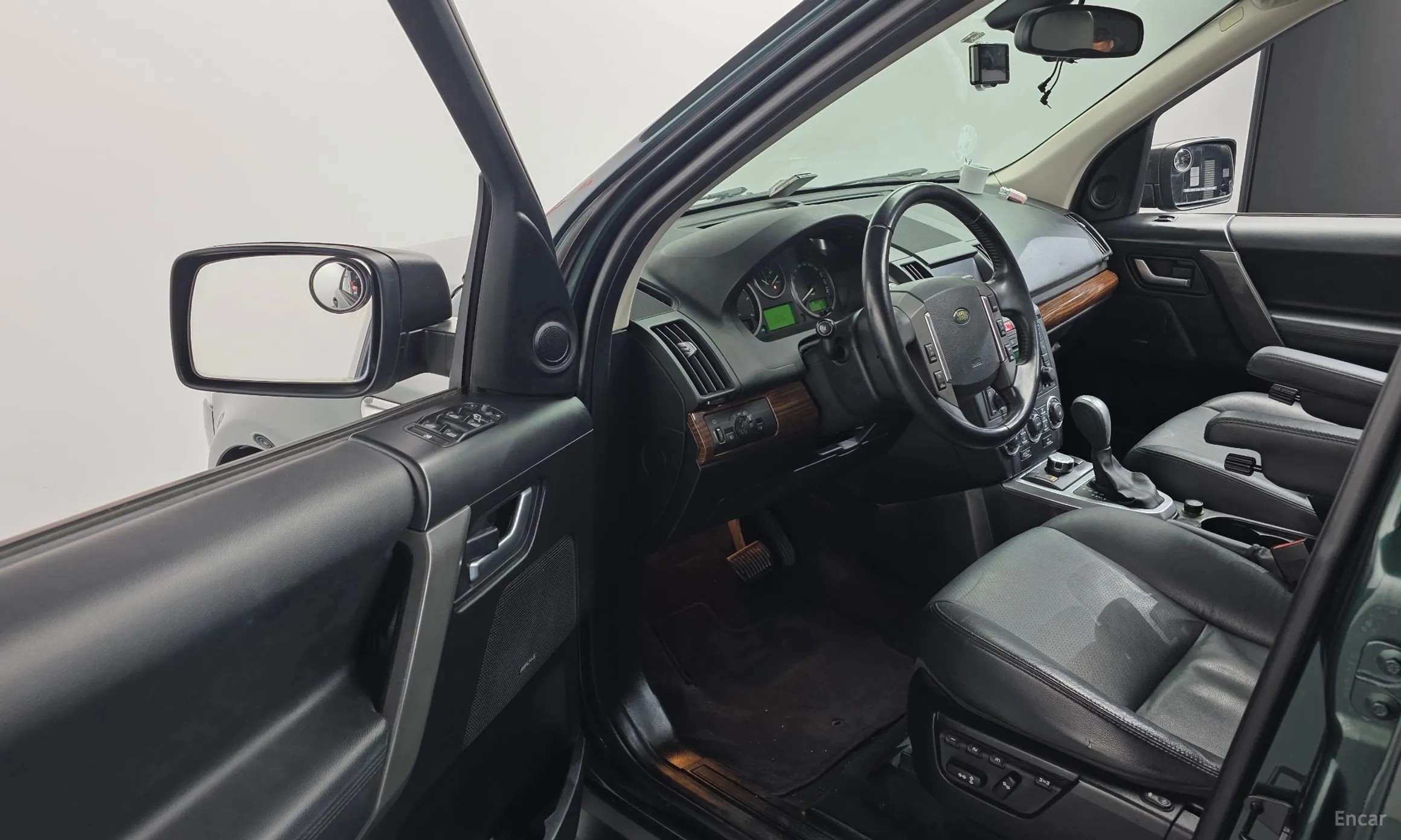 Land Rover Freelander 2 превью 12