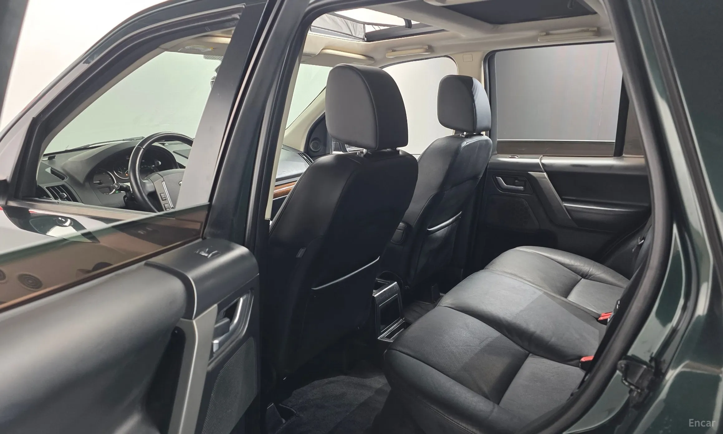 Land Rover Freelander 2 превью 18