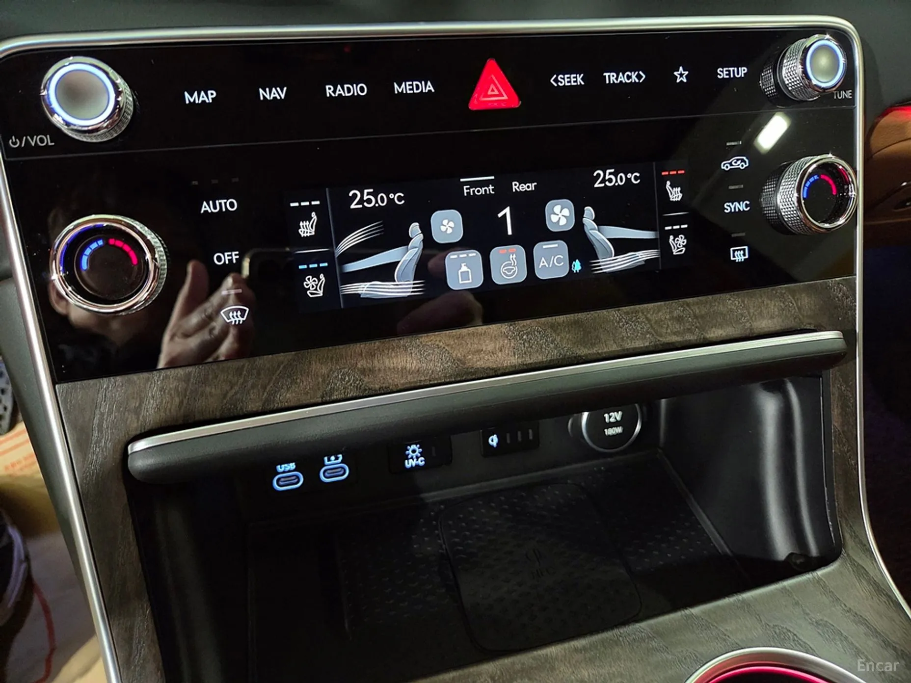 Genesis GV80 превью 11