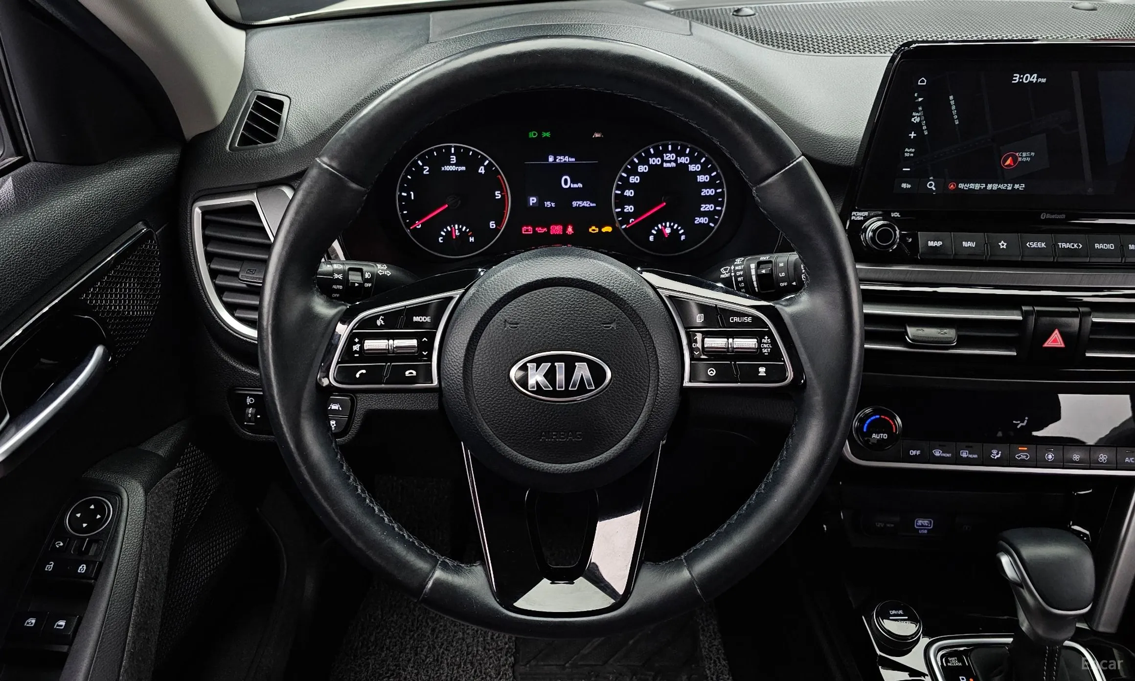 Kia Seltos превью 13