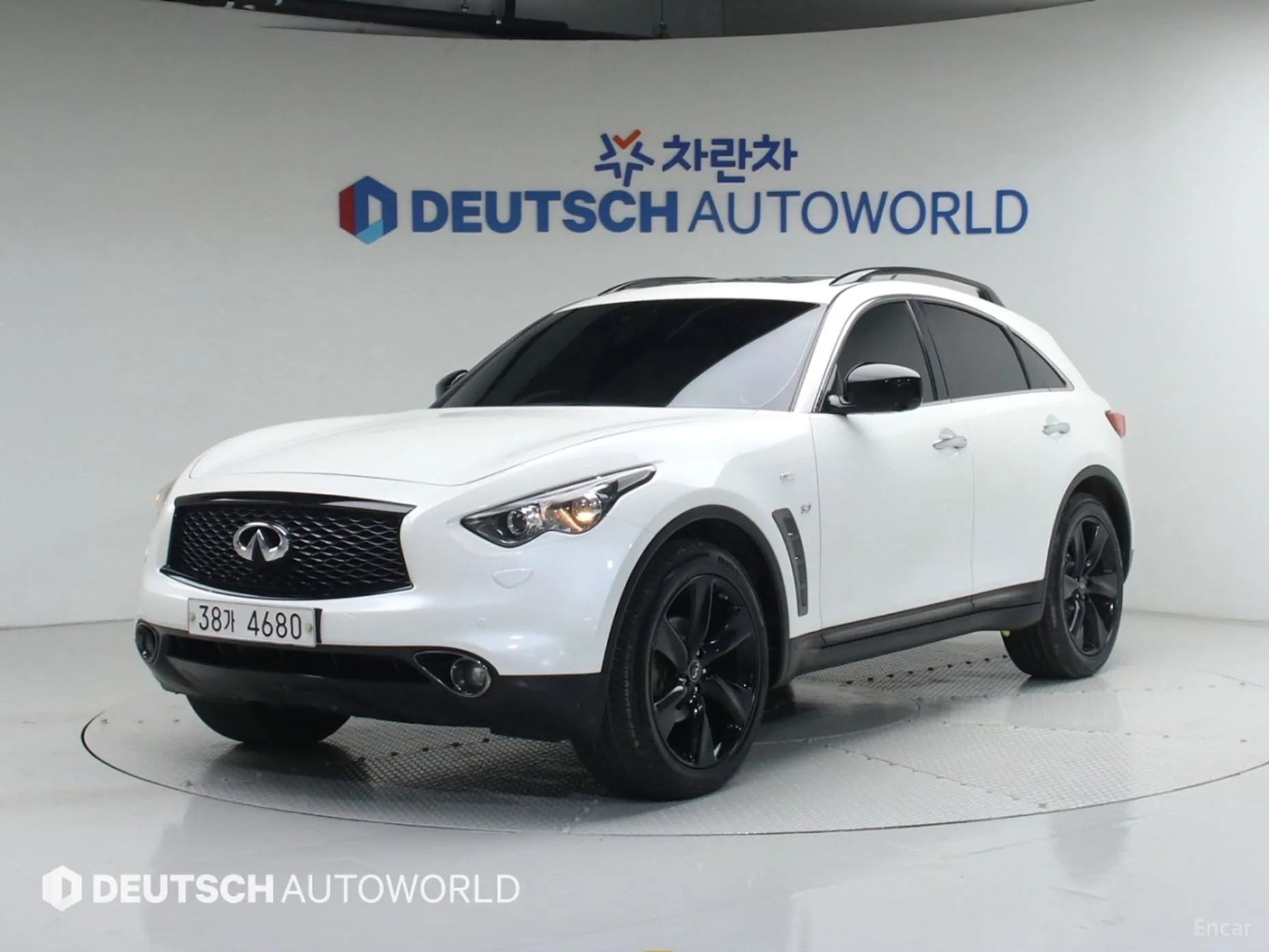 Infiniti QX70