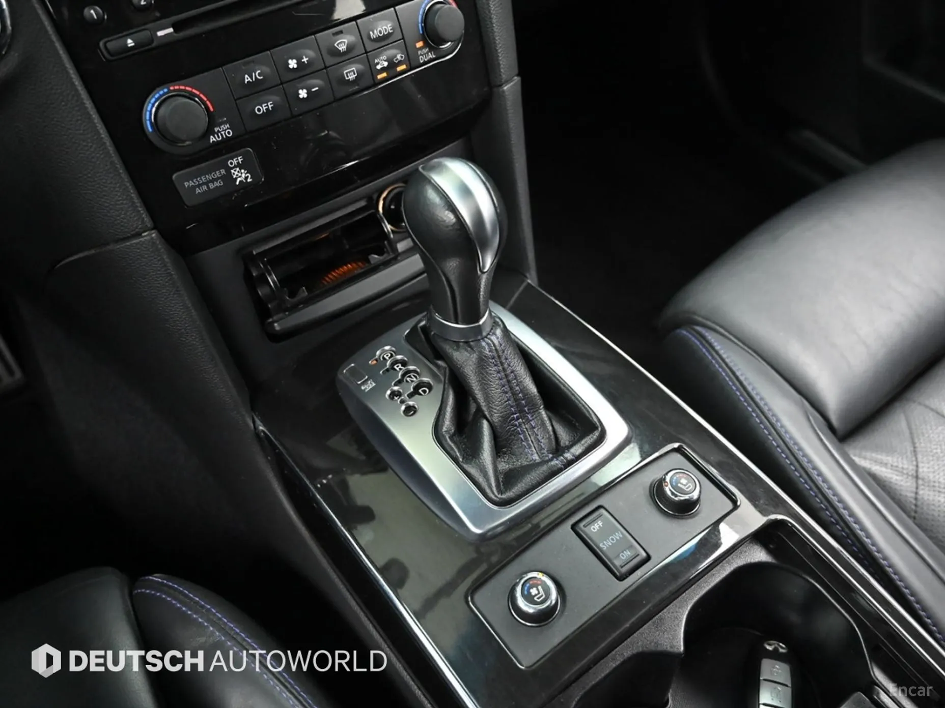 Infiniti QX70 превью 9